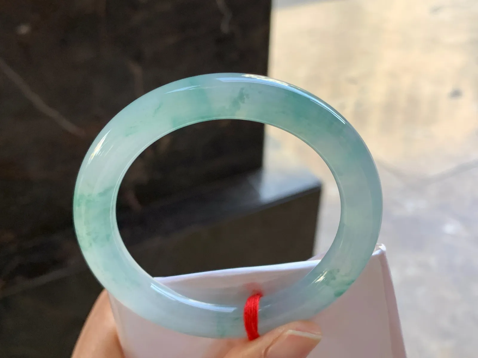 54-9.6

飘花圆条手镯^_^清新