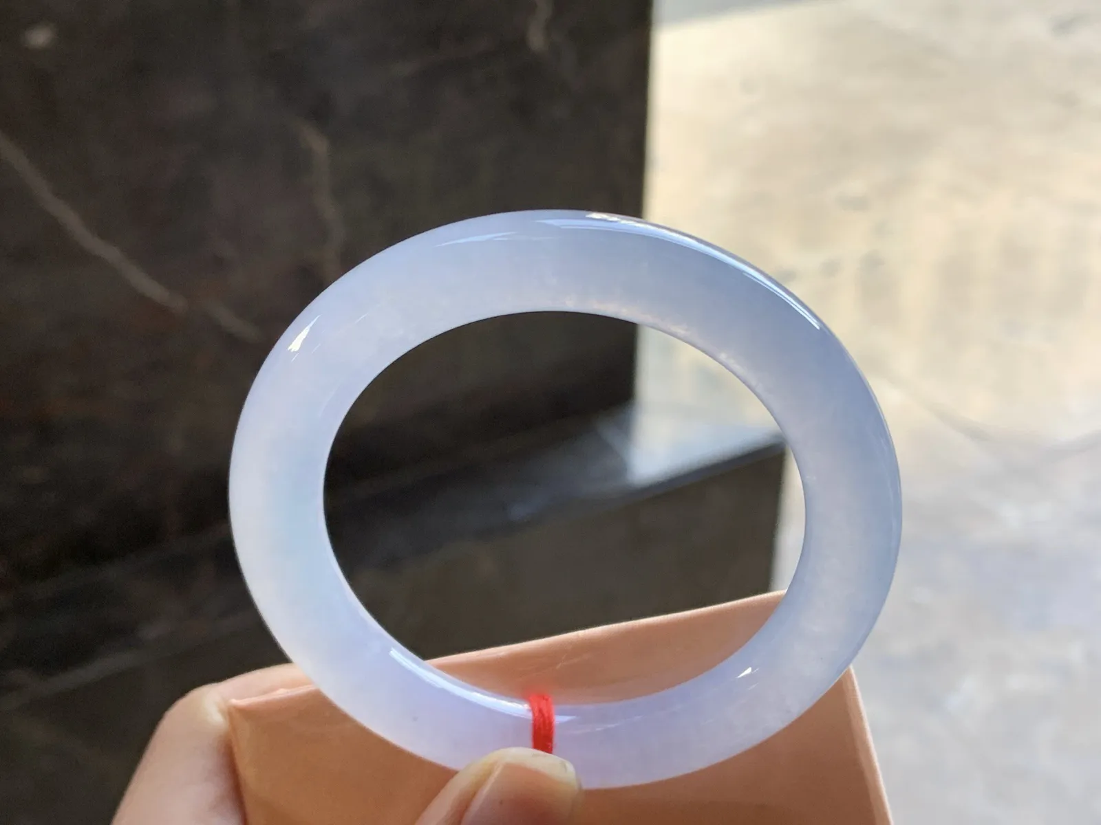 53.5-10

冰紫圆条手镯^_^种水冰透