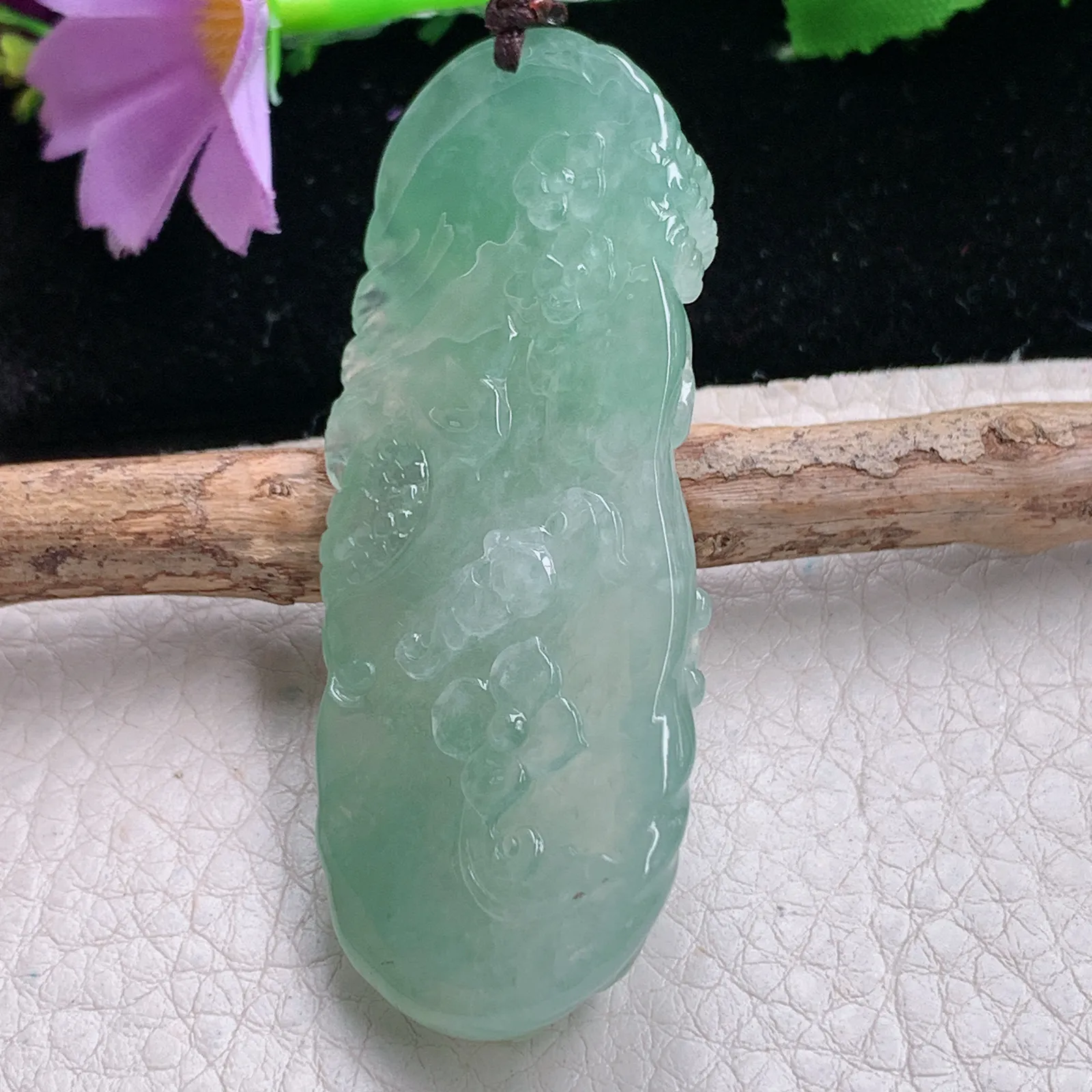 lz实拍62.6*26*11.8缅甸翡翠精雕水绿精雕飞龙在天 生肖龙牌吊坠