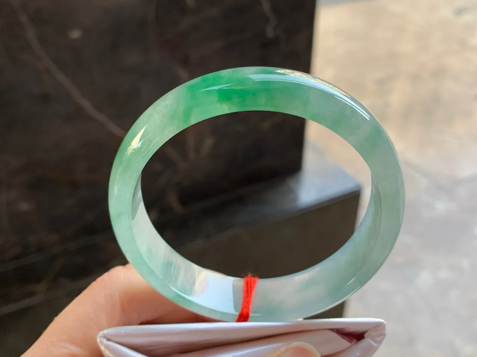 58.5-14.6-6.6

冰飘绿手镯^_^冰透 清新