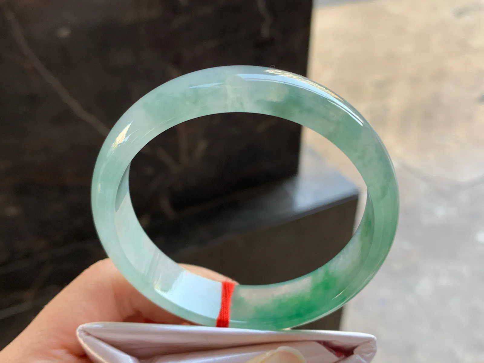 58.5-14.6-6.6

冰飘绿手镯^_^冰透 清新