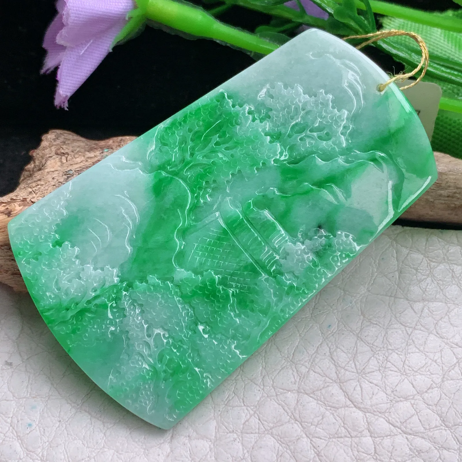 ws实拍55.3*33.5*4.5缅甸翡翠精雕辣绿山水 大好河山玉吊坠 玉挂件