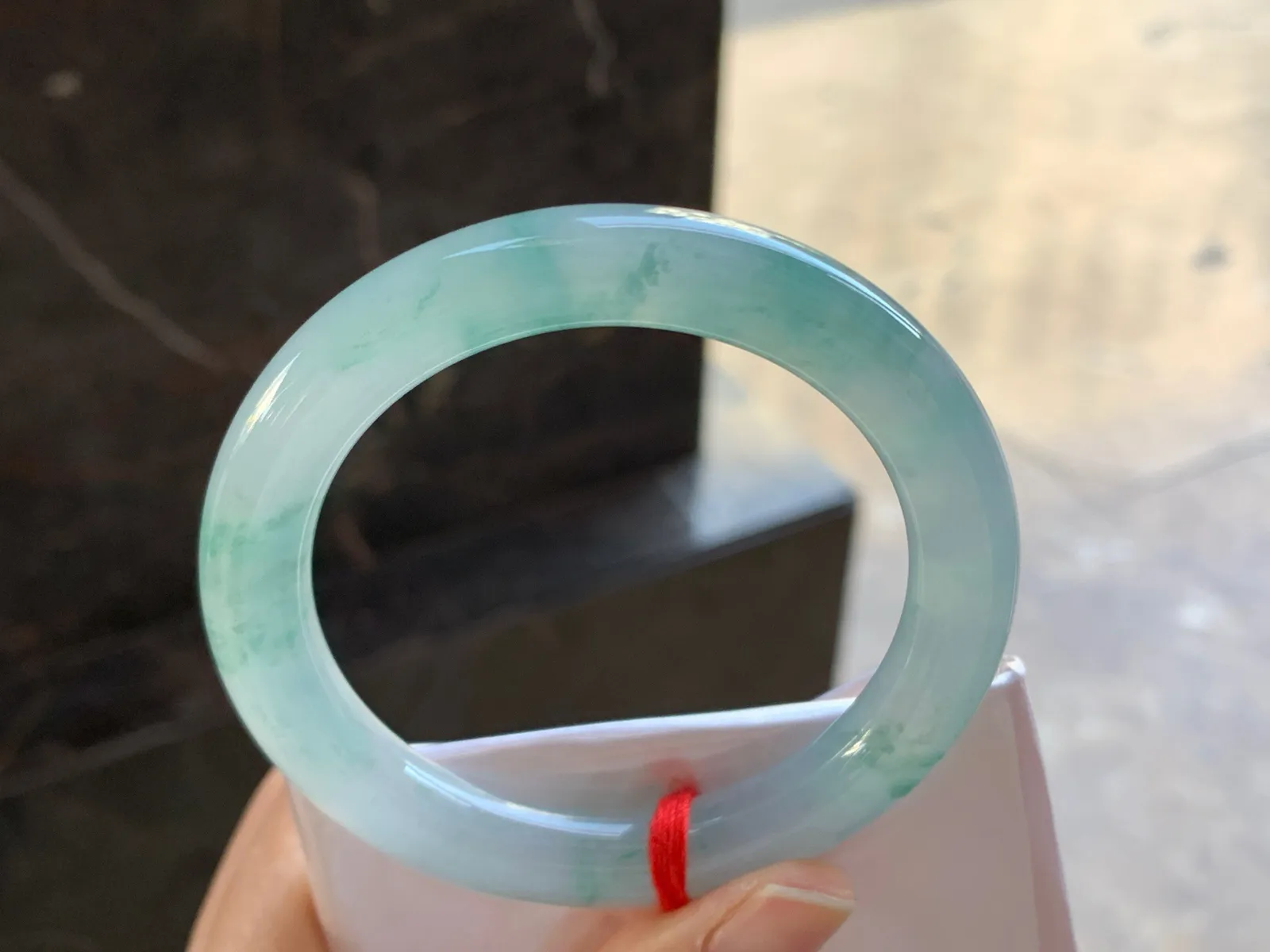 54-9.6

飘花圆条手镯^_^清新