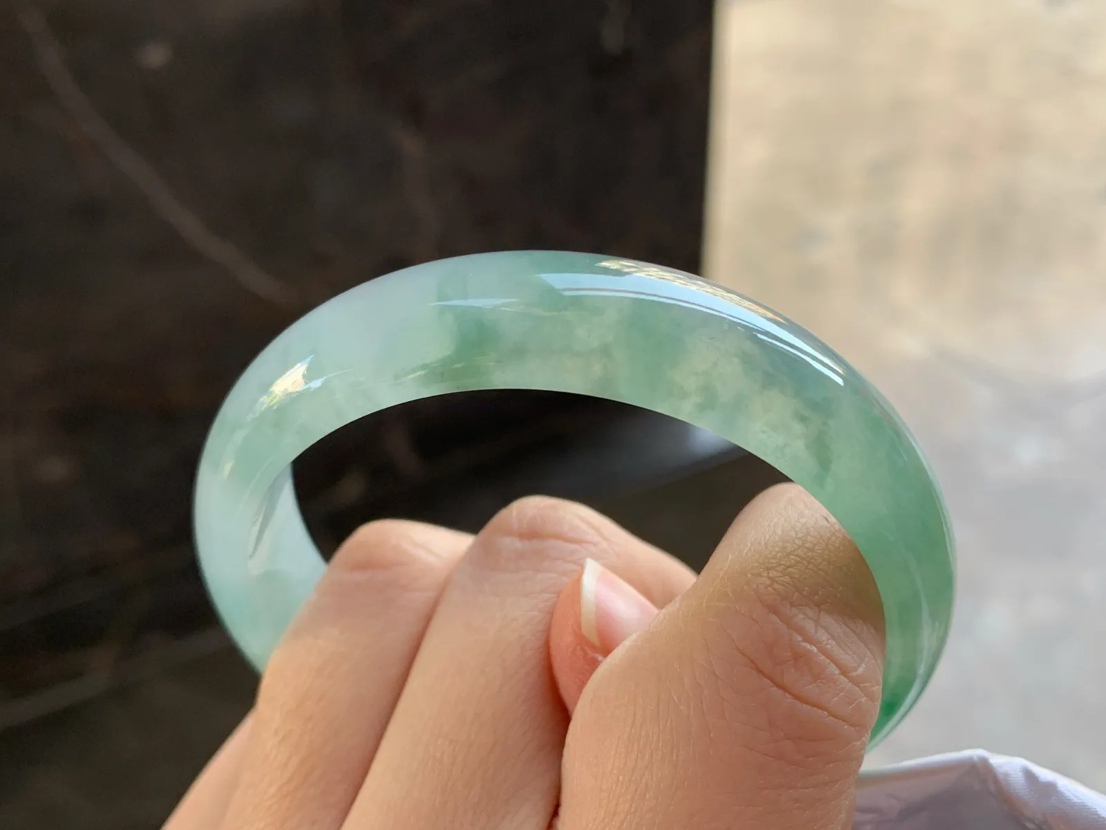 58.5-14.6-6.6

冰飘绿手镯^_^冰透 清新