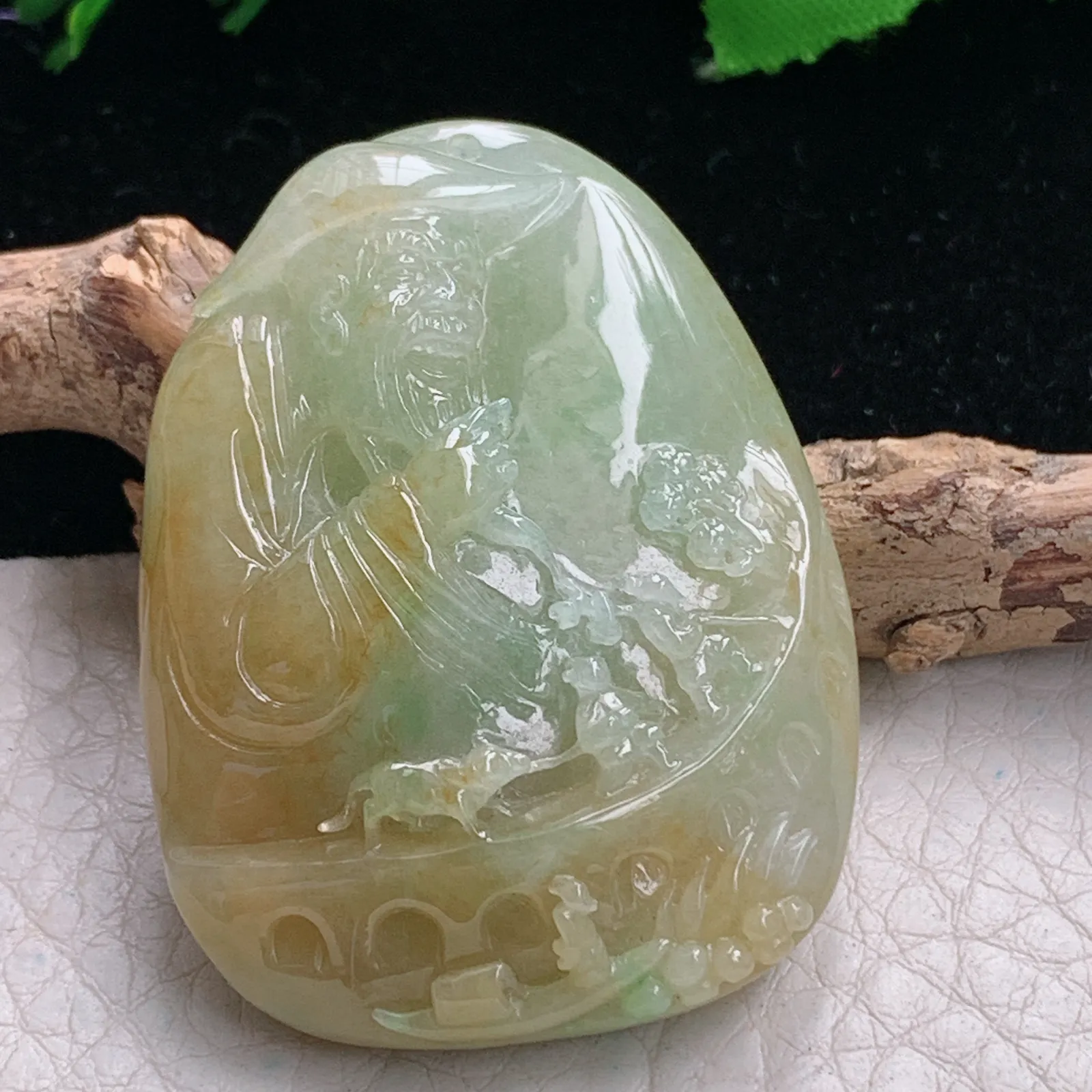 lz实拍46*35*13.5缅甸翡翠精雕黄翡普渡众生玉吊坠