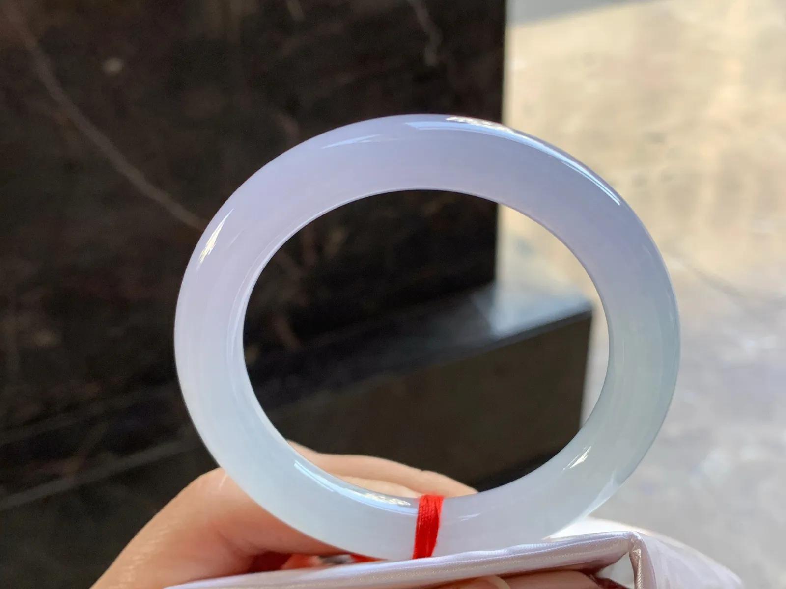 54-10.5

冰紫圆条手镯^_^清透