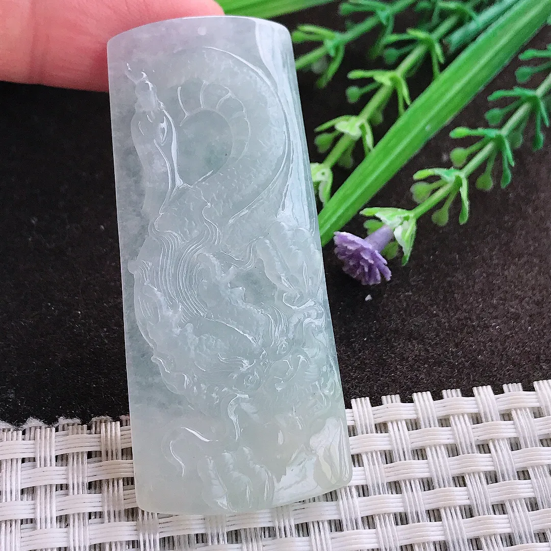 实拍A货翡翠61.7/26.9/5.7老坑冰纯起胶龙牌吊坠翡翠玉牌挂件