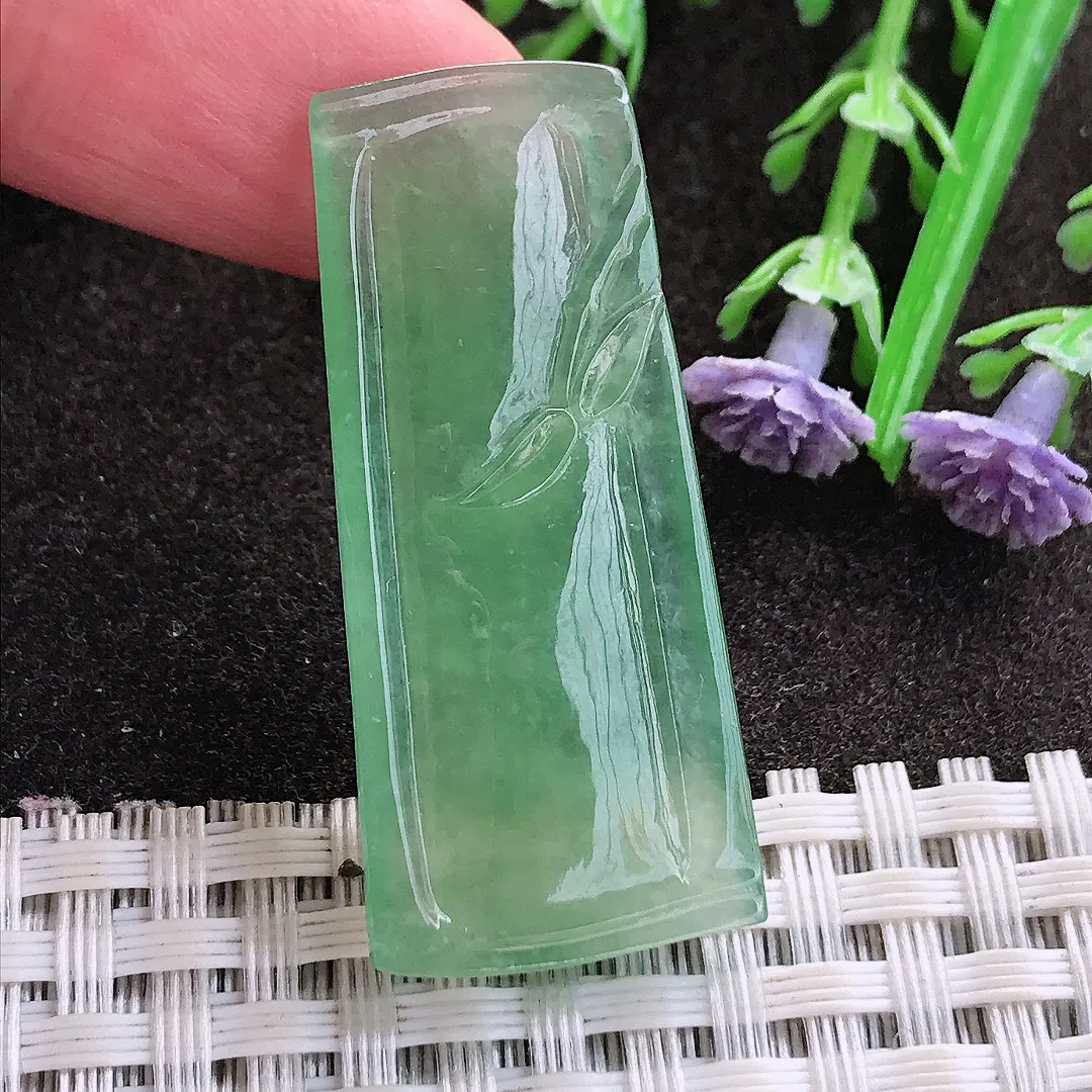 实拍A货翡翠40/17.8/5老坑冰种起胶冰晴满甜绿竹节吊坠翡翠玉牌挂件