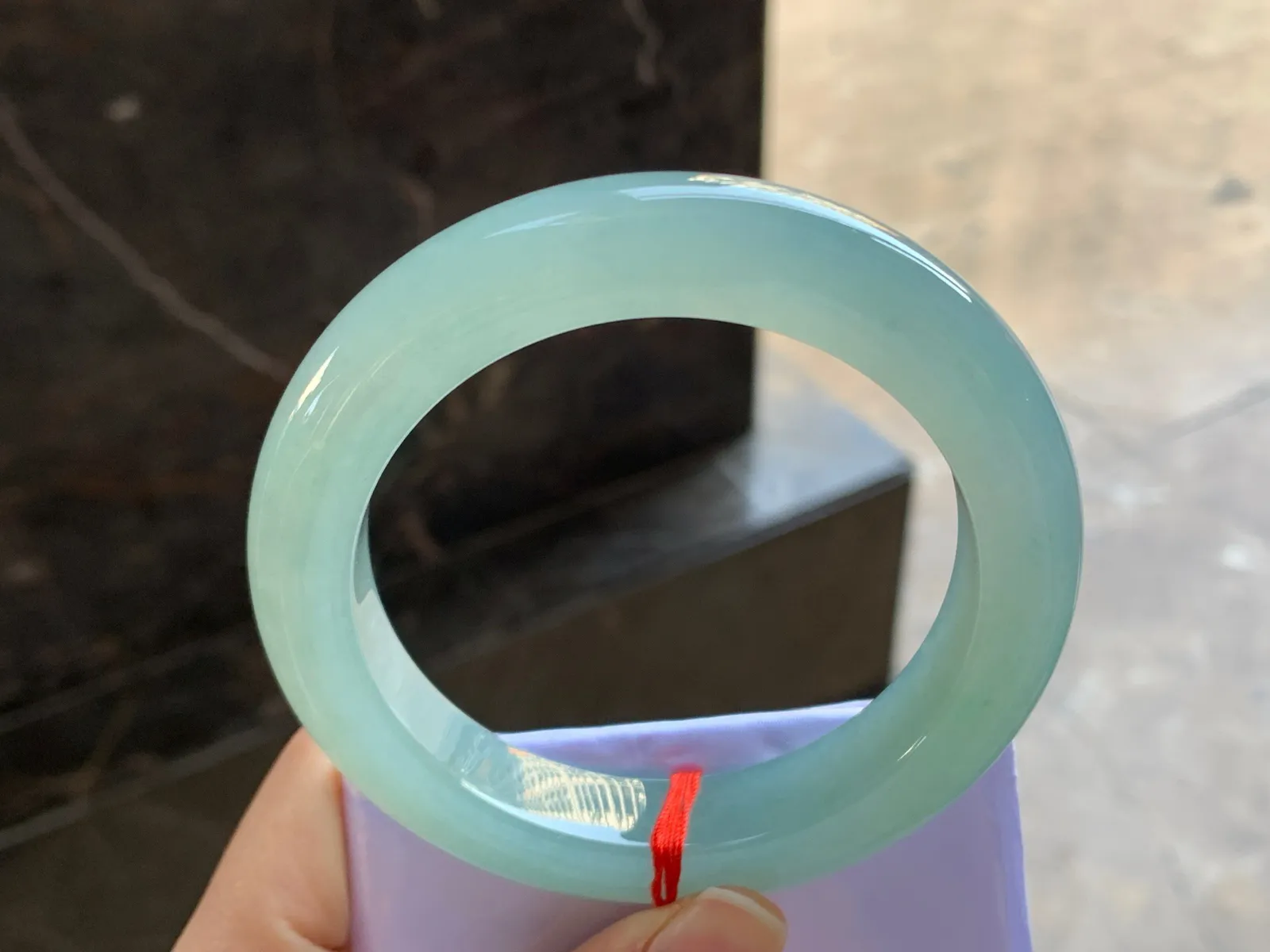 60-13-11

冰蓝大圈手镯^_^冰透清新