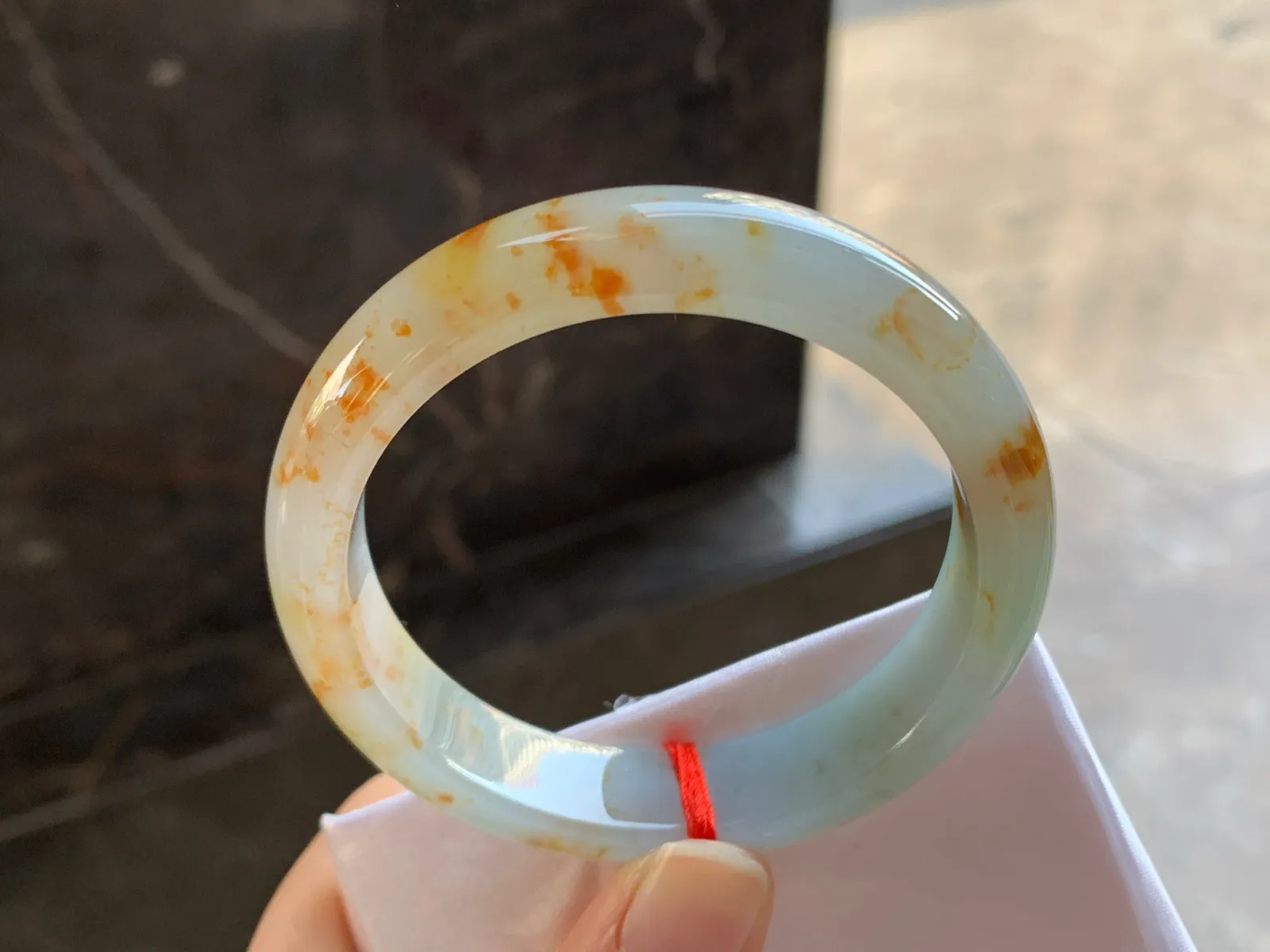 53-12.6-7.7

黄翡手镯^_^玉质温润 细腻