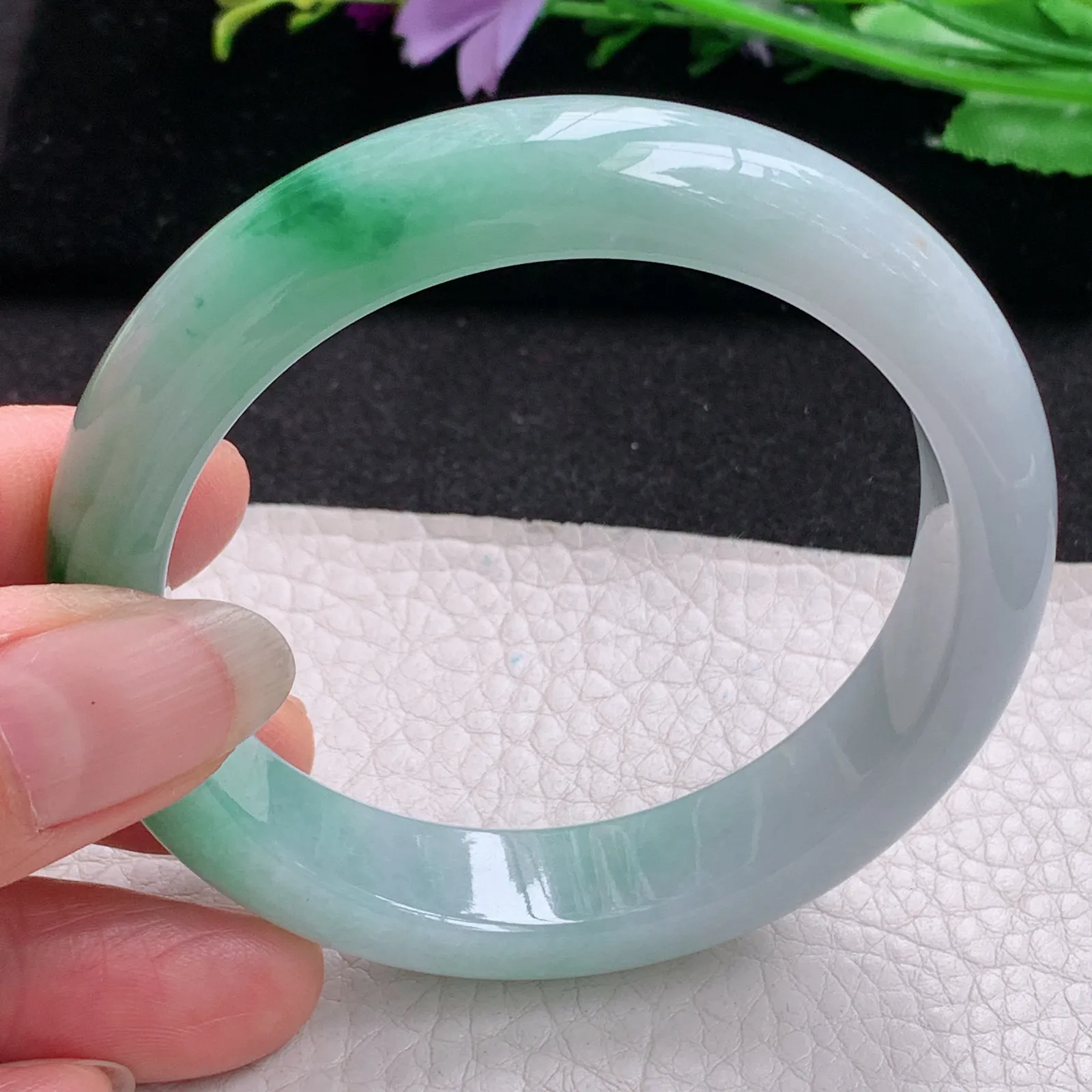 ll实拍56*13*8.3缅甸翡翠手镯飘绿正圈平安镯宽版镯子绿色手镯