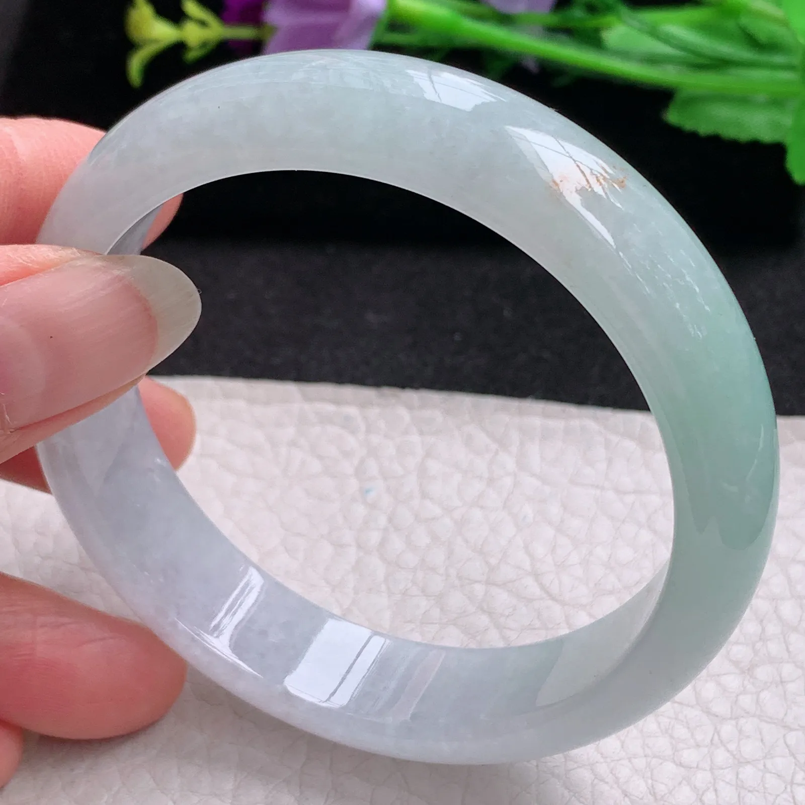 ll实拍58.5*14.6*7.8缅甸翡翠手镯冰透正圈平安镯宽版镯子淡绿手镯