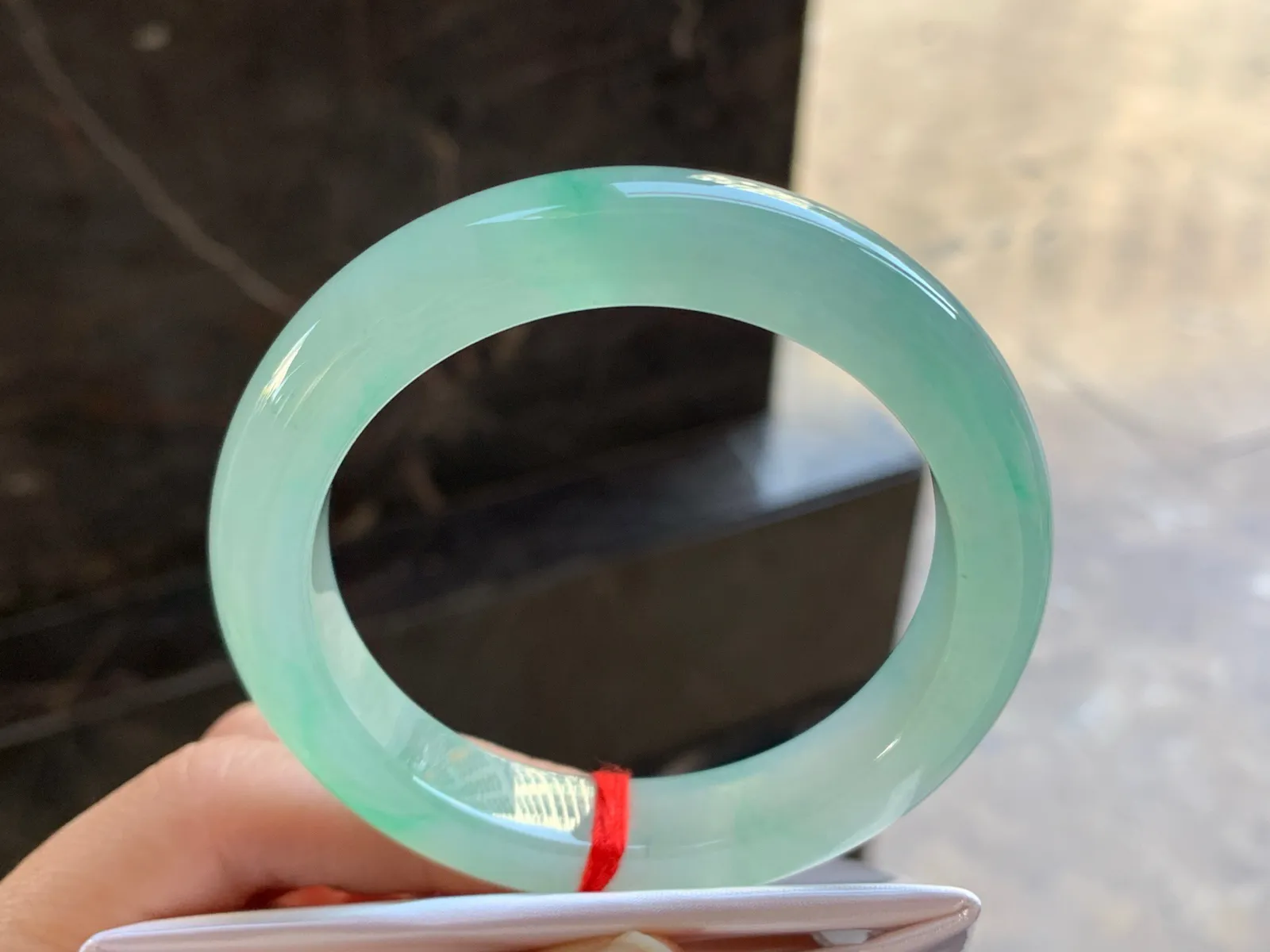 55.5-12-10

晴绿手镯^_^清新