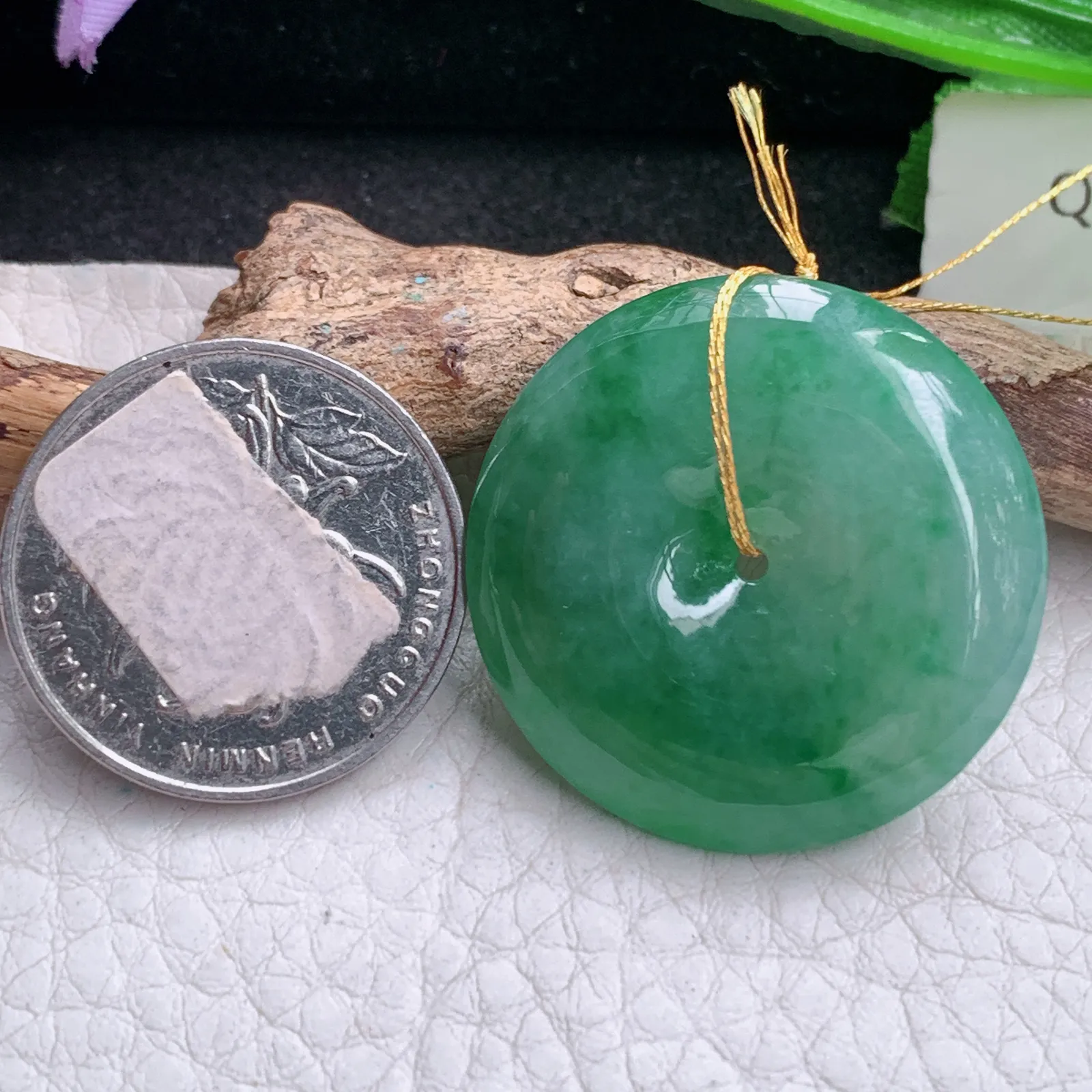 ws实拍31*6.8缅甸翡翠精雕饱满大平安扣 玉扣玉吊坠 玉挂件