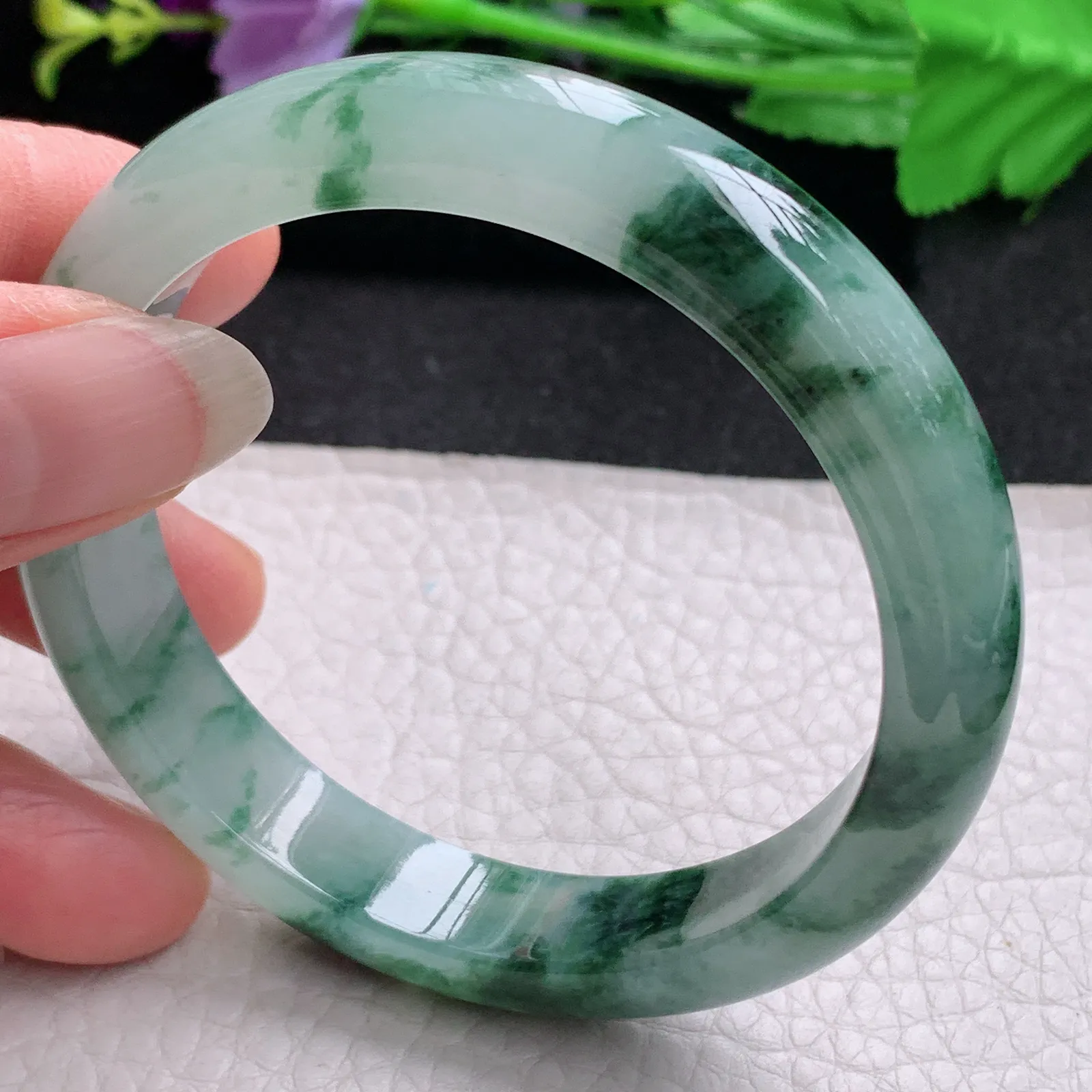 ll实拍56.5*11.4*8缅甸翡翠a货玉手镯冰飘花正圈平安镯宽版玉手环