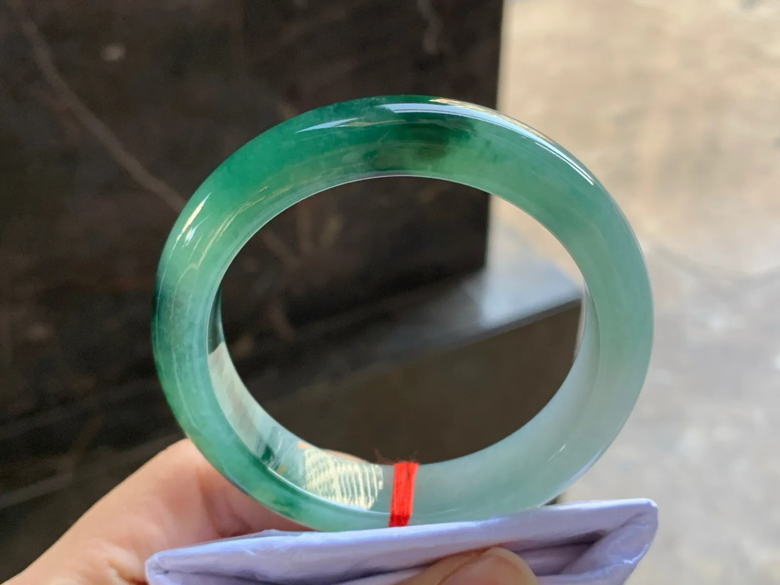 54-12.8-8.7

绿花手镯^_^鲜艳 亮眼