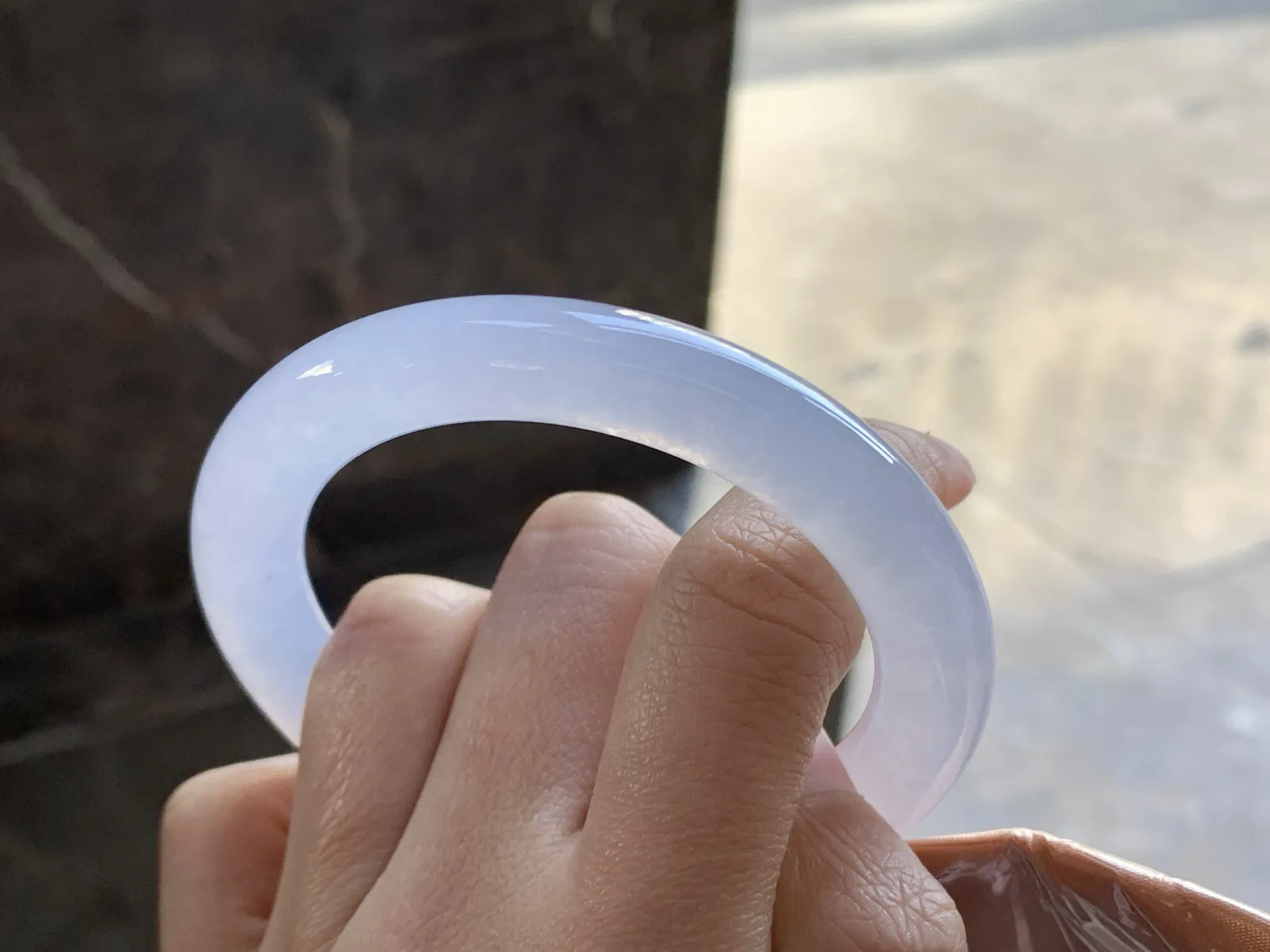 53.5-10

冰紫圆条手镯^_^种水冰透