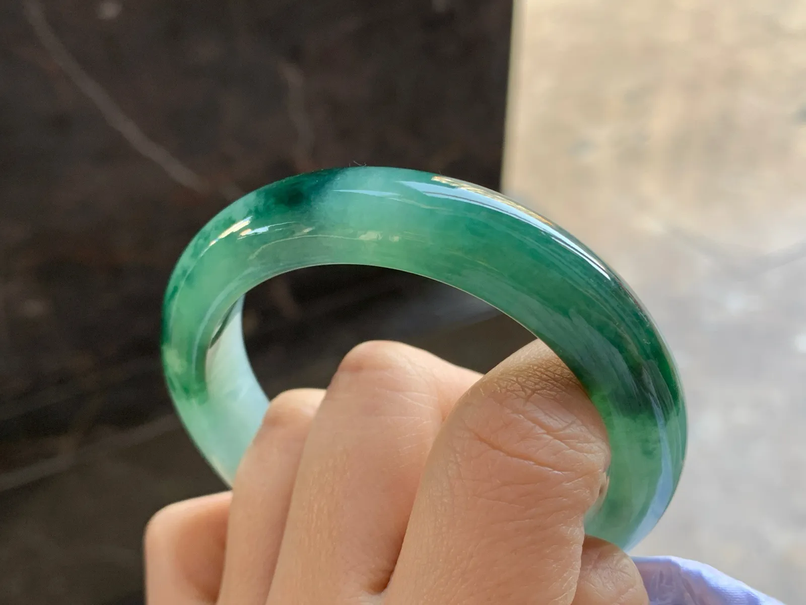 54-12.8-8.7

绿花手镯^_^鲜艳 亮眼