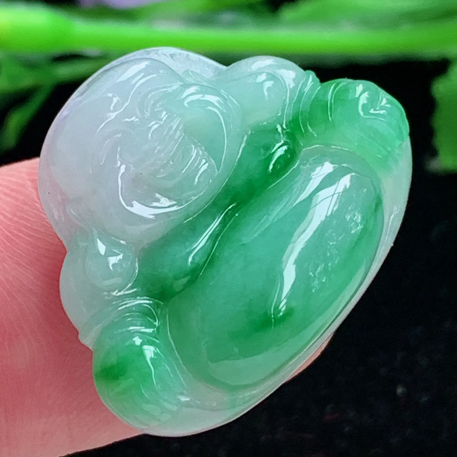 lz实拍215*26.3*6缅甸翡翠飘绿佛公吊坠大肚弥勒佛像锁骨坠