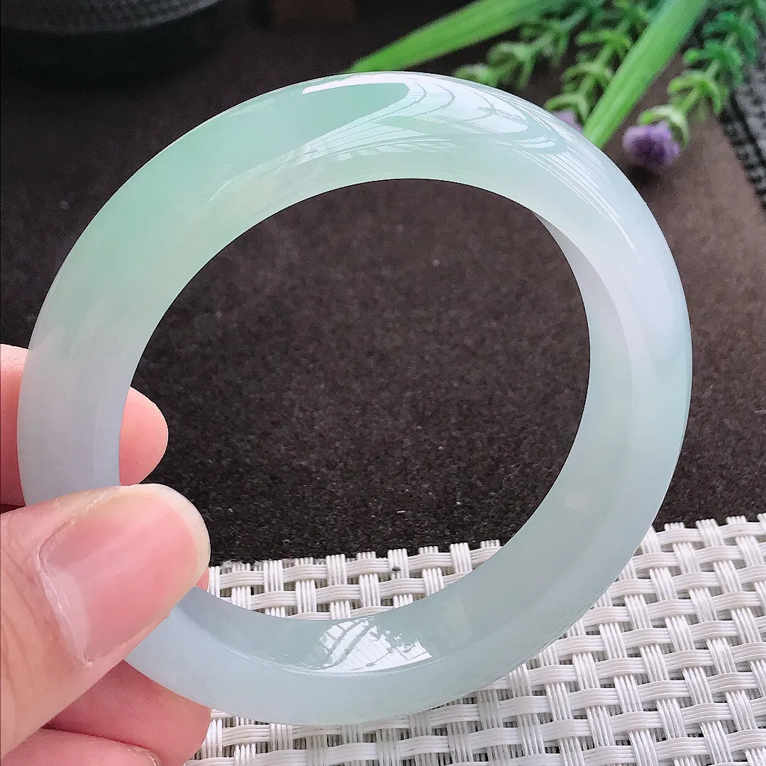实拍A货翡翠56.5/12.5/9.6老坑冰胶果冻冰晴甜绿色手镯翡翠玉镯子平安镯