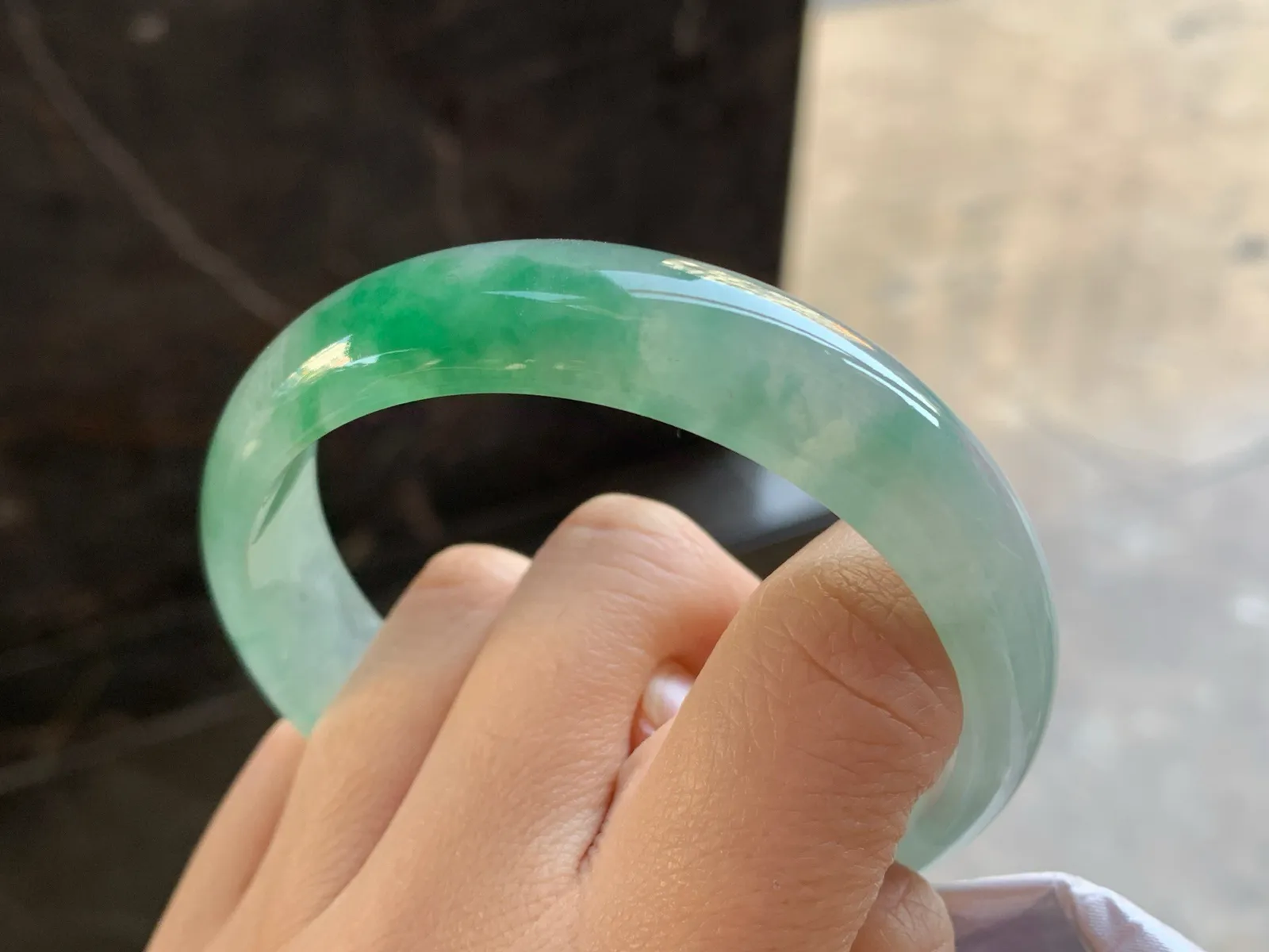 58.5-14.6-6.6

冰飘绿手镯^_^冰透 清新