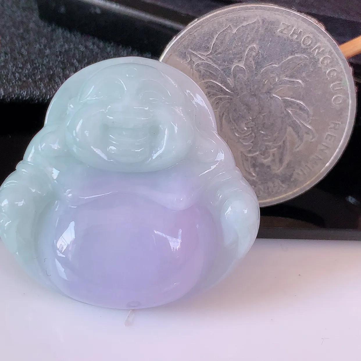自然光实拍，冰润紫罗兰翡翠佛公吊坠，玉笑佛，饱满，开脸喜庆，配戴优雅迷人！#1.25