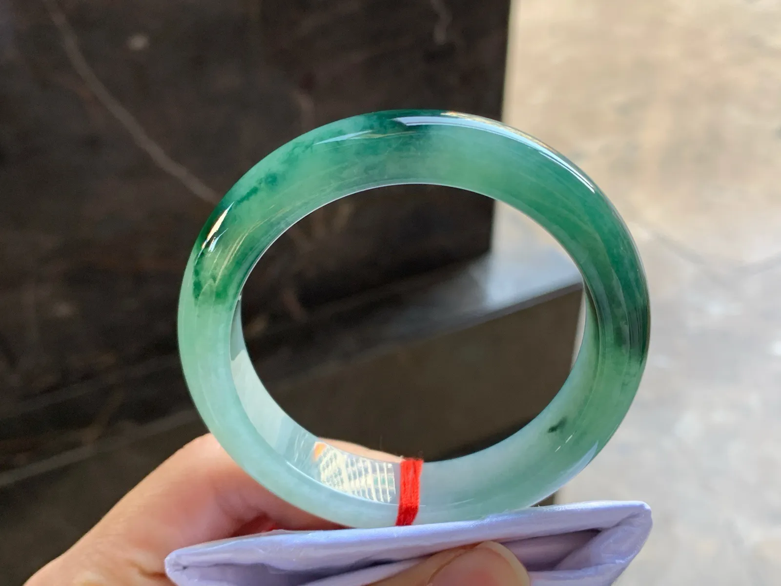 54-12.8-8.7

绿花手镯^_^鲜艳 亮眼