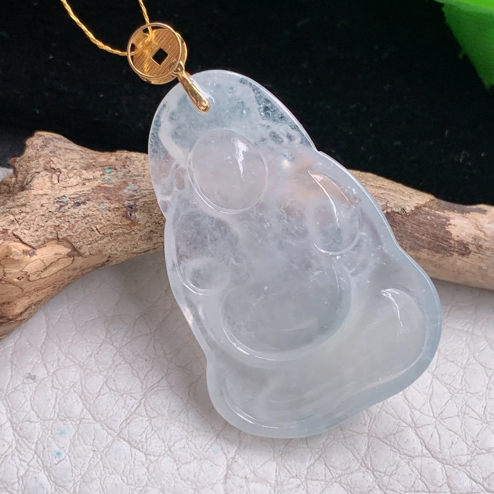 ws实拍40.5*27.3*6缅甸翡翠精雕冰种财神爷 财爷玉吊坠 玉挂件