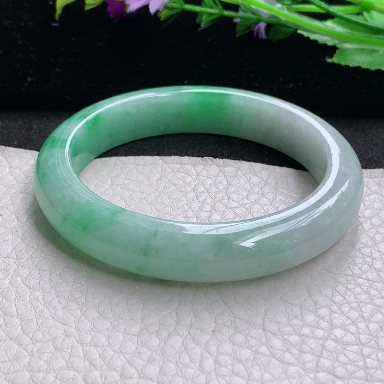 ll实拍56*11.8*8.8缅甸翡翠手镯飘绿正圈平安镯宽版镯子绿色手镯