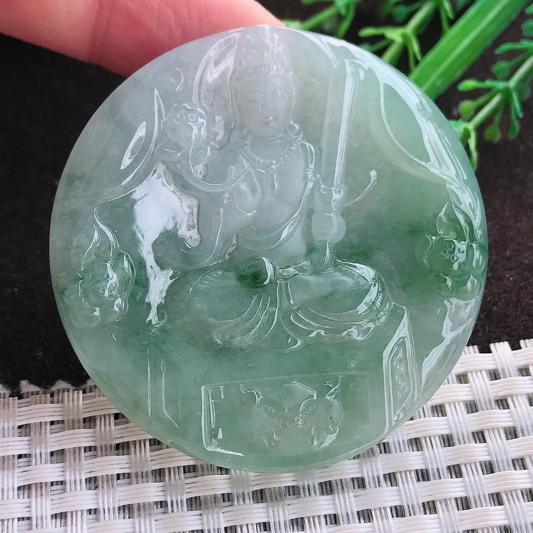 实拍A货翡翠55/5.7老坑冰胶水灵飘花虚空藏菩萨吊坠翡翠玉牌挂件