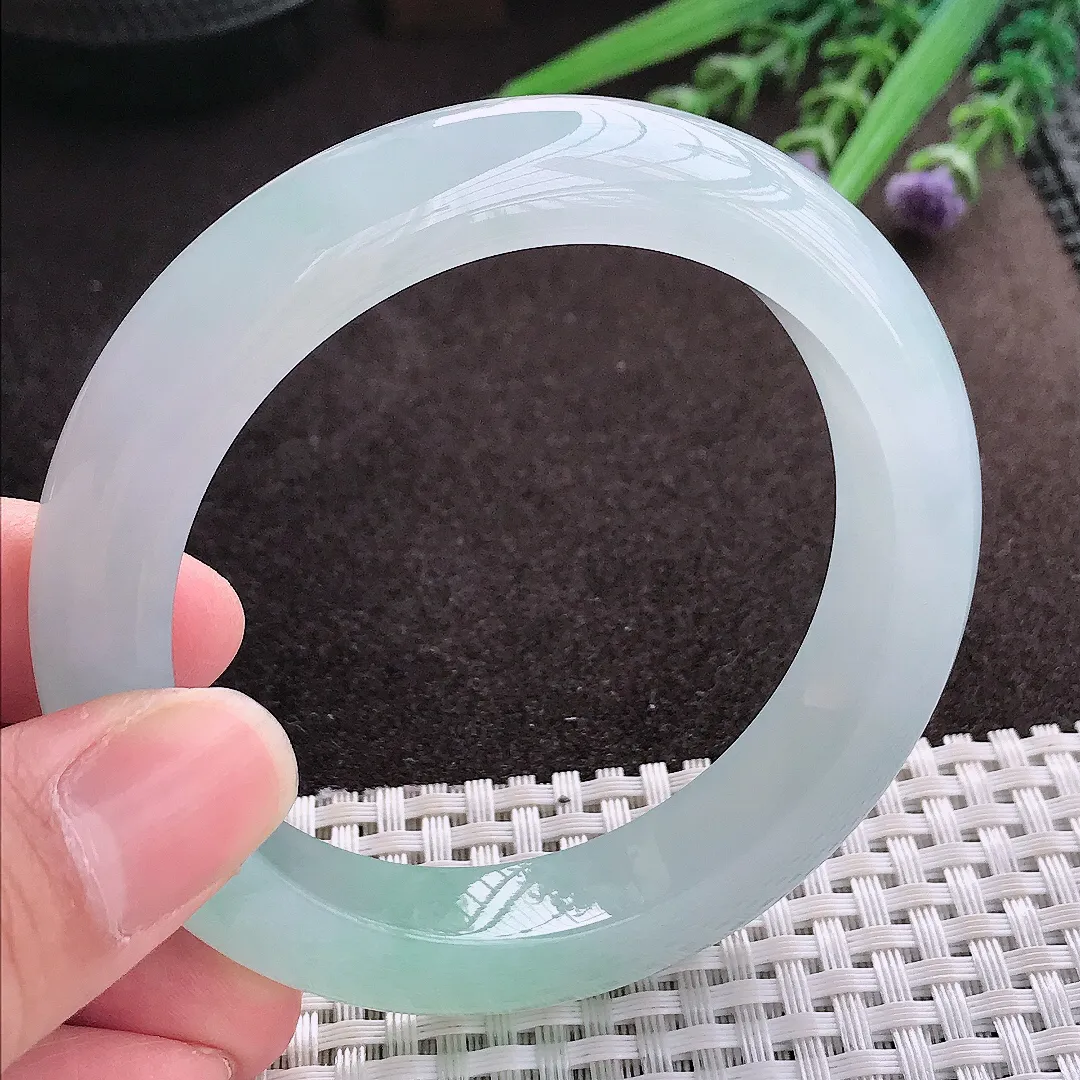 实拍A货翡翠56.5/12.5/9.6老坑冰胶果冻冰晴甜绿色手镯翡翠玉镯子平安镯