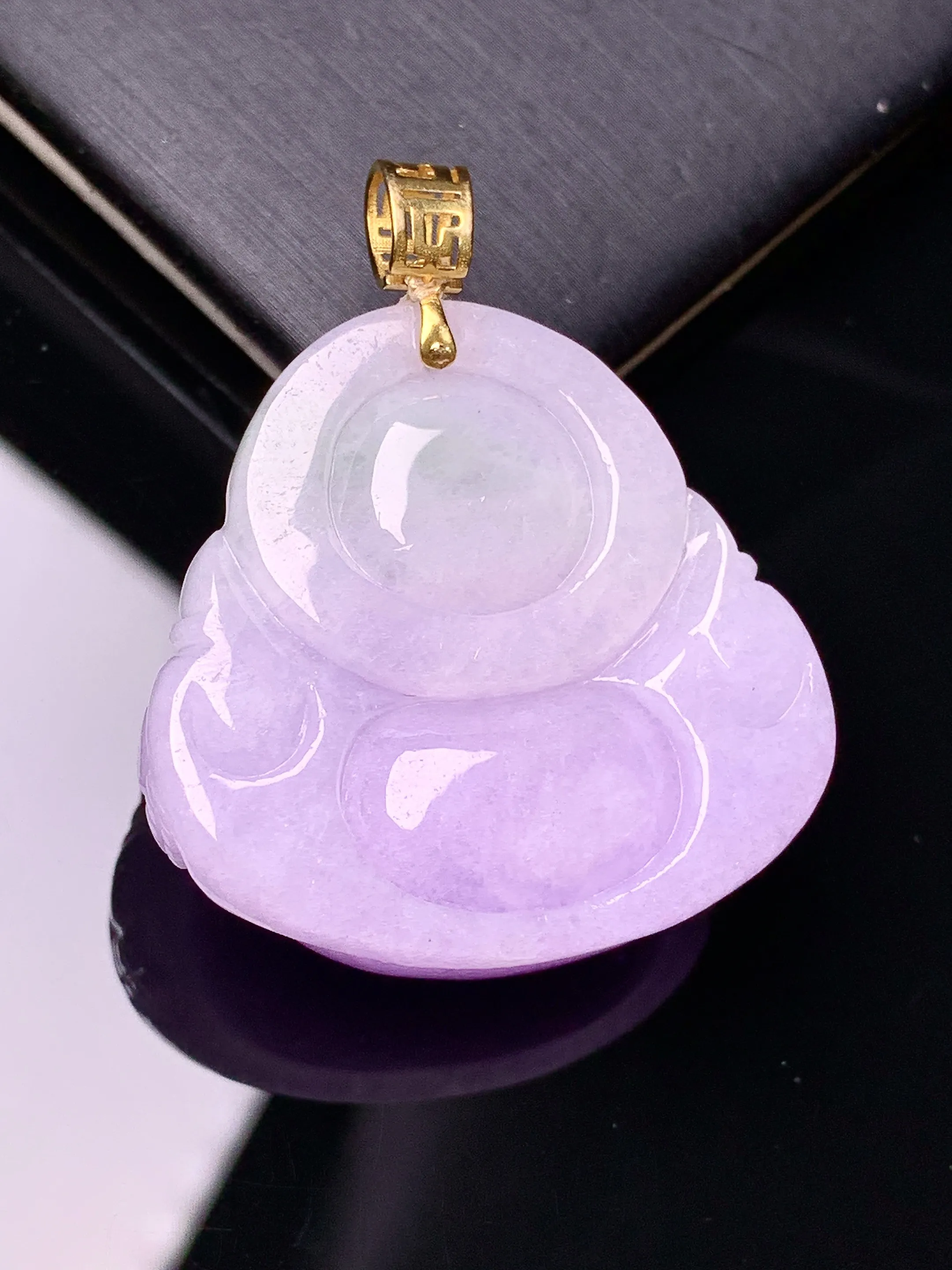 18k金镶嵌紫罗兰佛公吊坠 玉质细腻 色泽清新艳丽 整体尺寸38*32*12.3