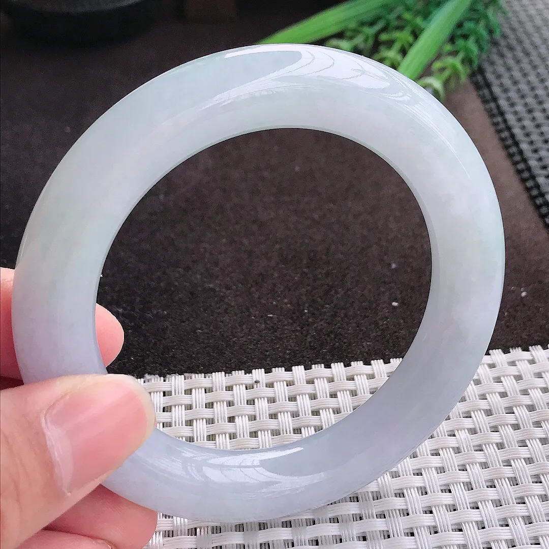 实拍A货翡翠57/12.1老坑冰胶水灵胖圆条手镯翡翠玉镯子平安镯