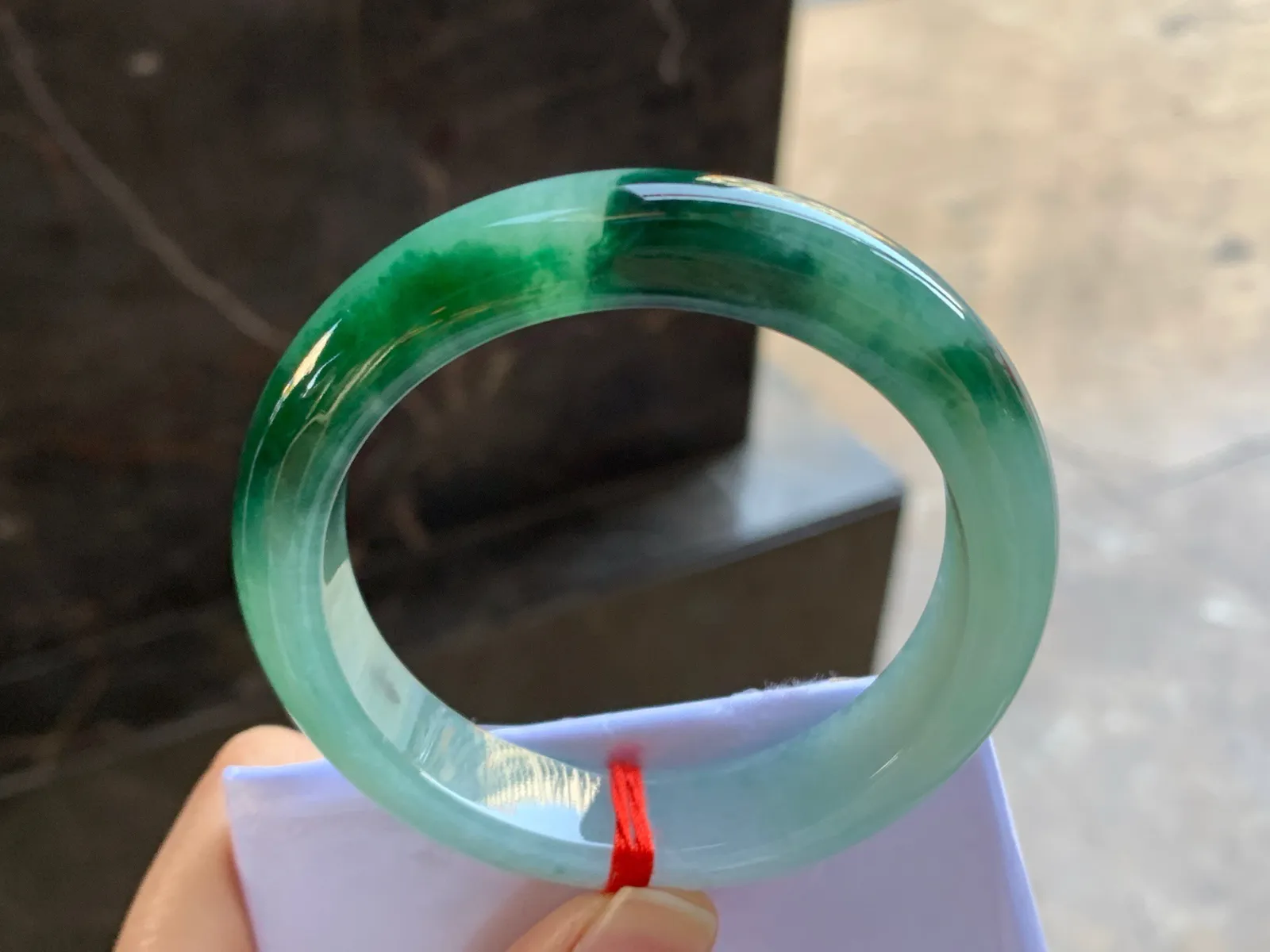 54-12.8-8.7

绿花手镯^_^鲜艳 亮眼