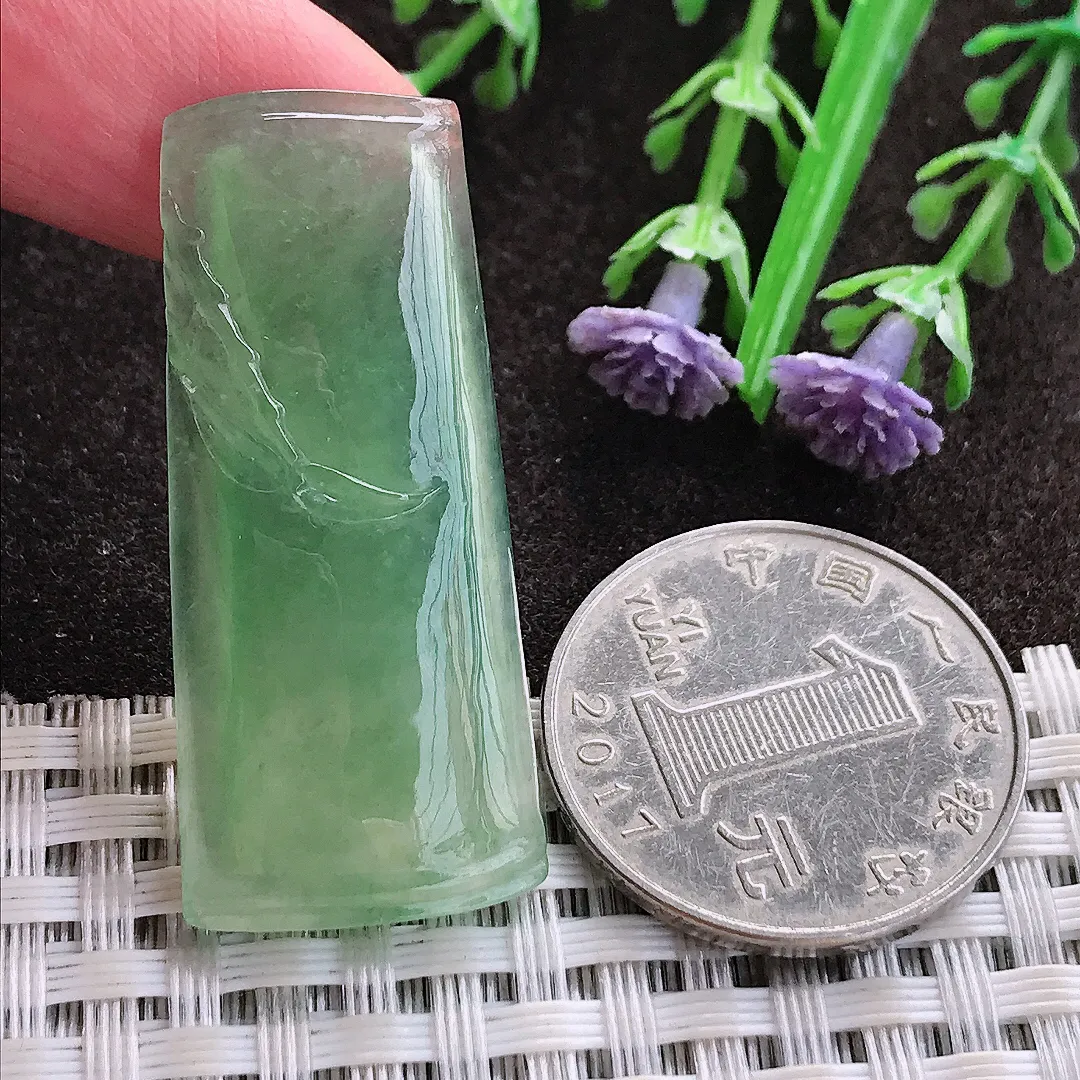 实拍A货翡翠40/17.8/5老坑冰种起胶冰晴满甜绿竹节吊坠翡翠玉牌挂件