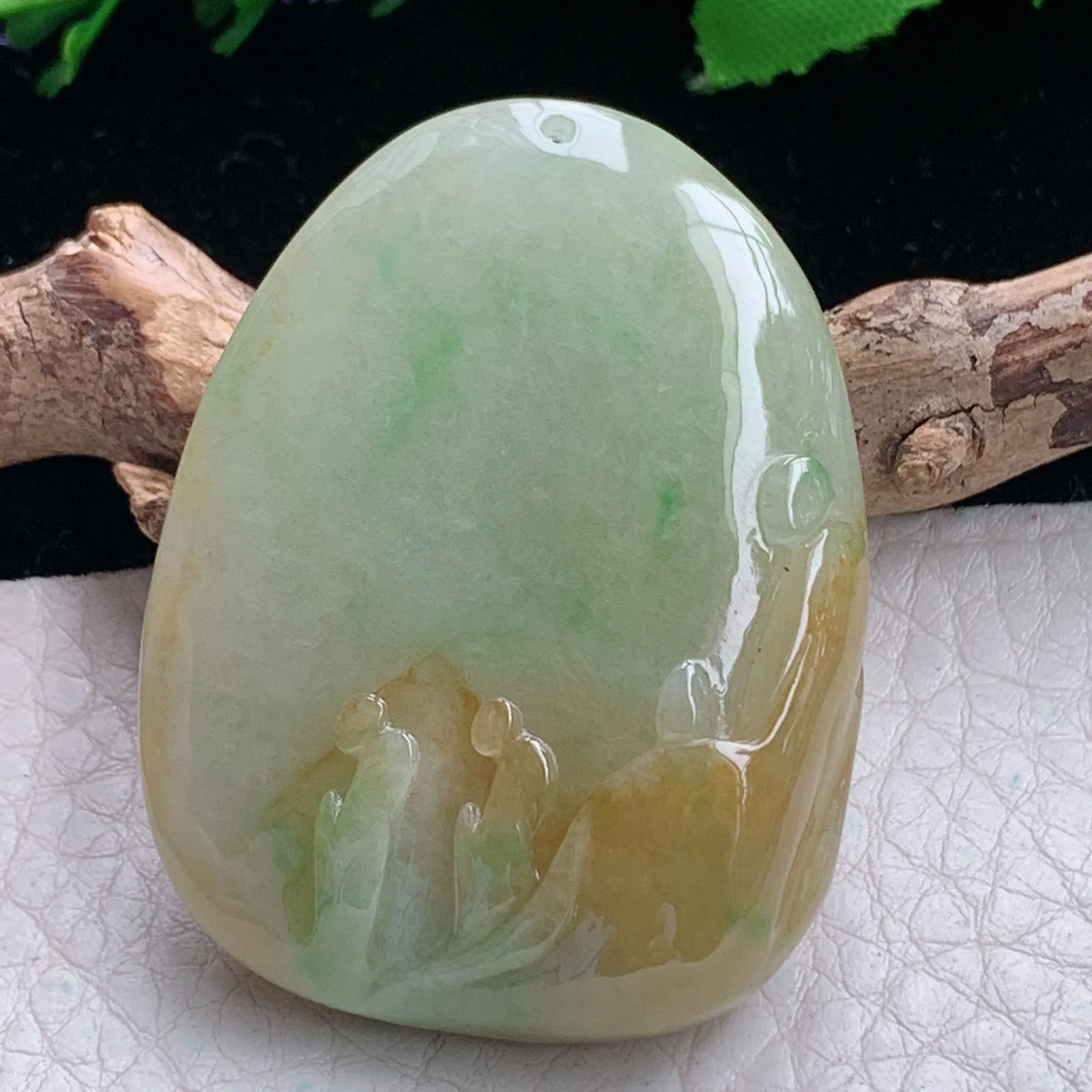 lz实拍46*35*13.5缅甸翡翠精雕黄翡普渡众生玉吊坠