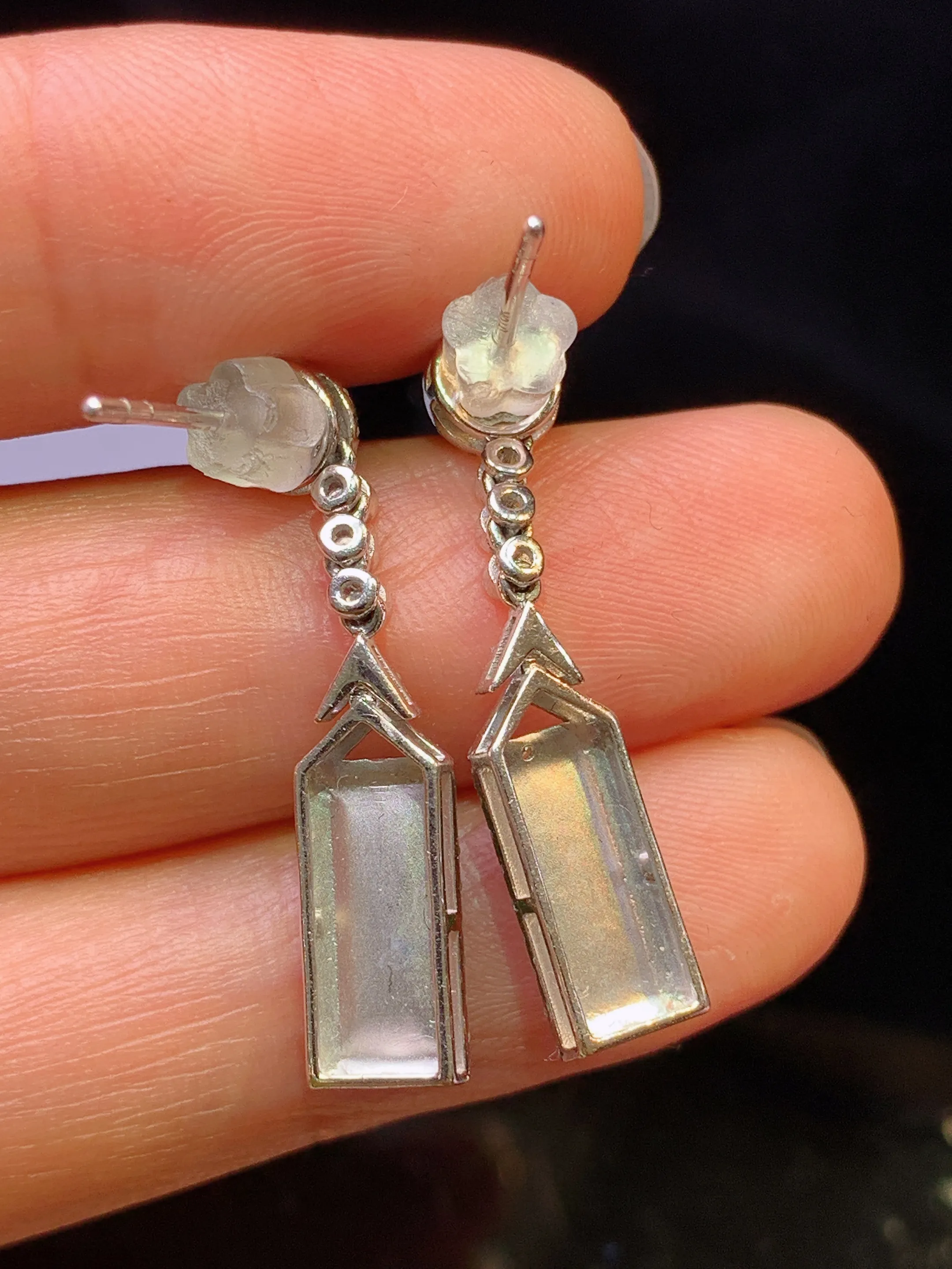 18k金钻镶嵌满绿无事牌吊坠 玉质细腻 色泽清新艳丽 整体尺寸28.6*5.8*5.2