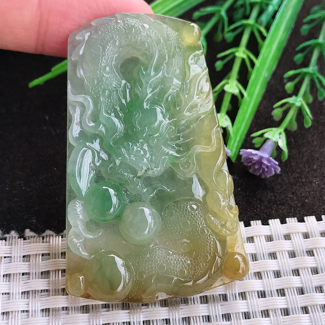 实拍A货翡翠60.4/38.7/5.8老坑冰胶果冻精美黄加绿龙牌吊坠翡翠玉牌挂件