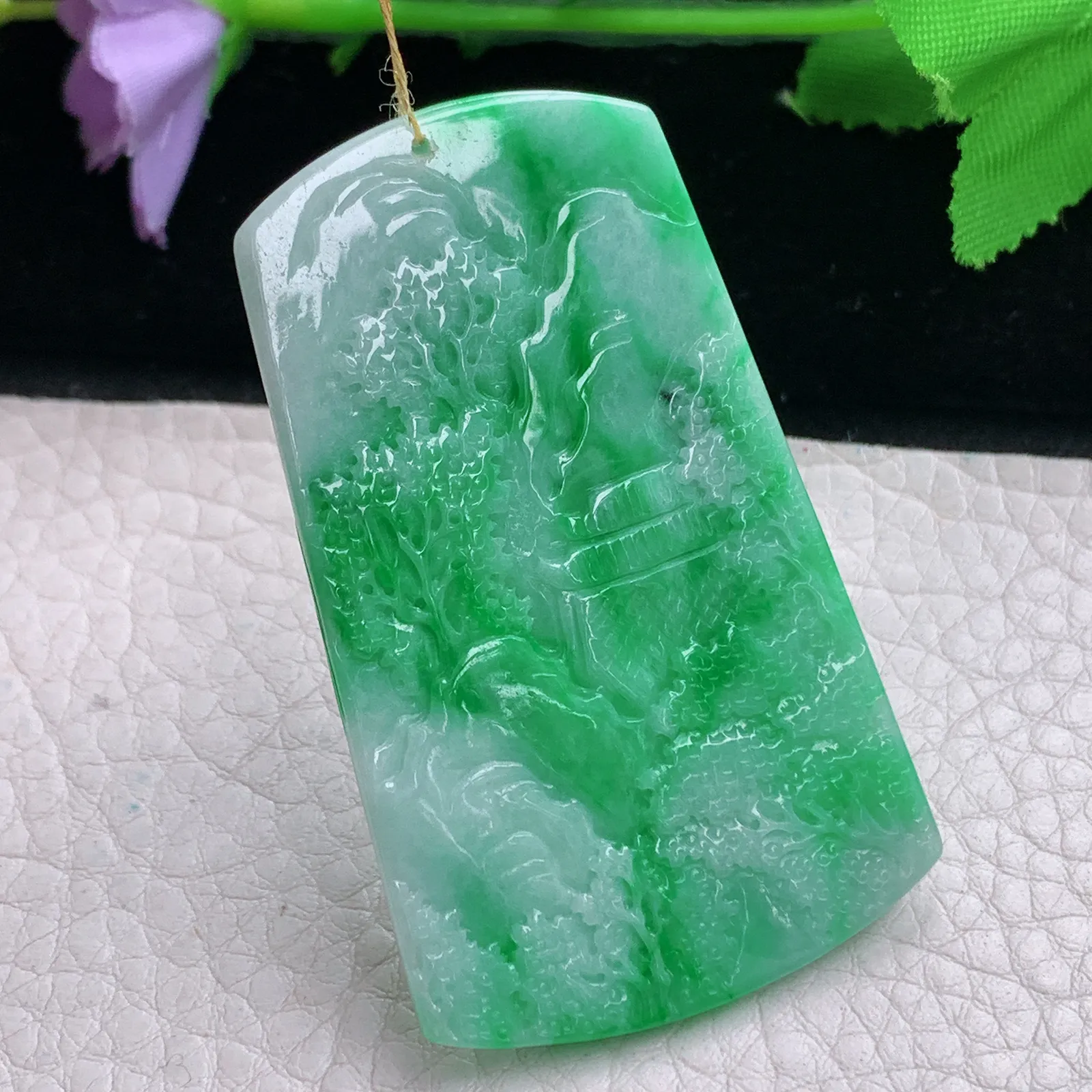 ws实拍55.3*33.5*4.5缅甸翡翠精雕辣绿山水 大好河山玉吊坠 玉挂件