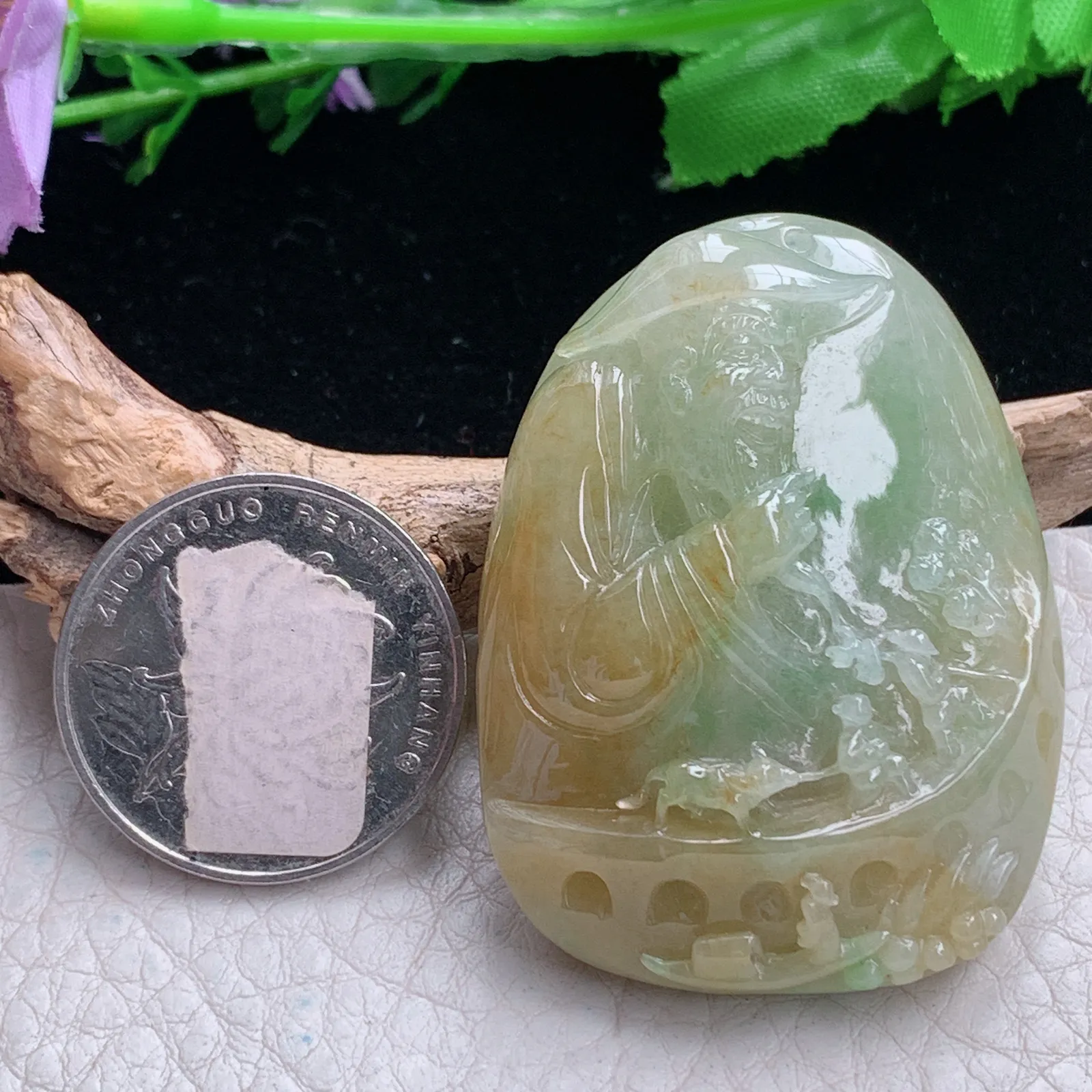 lz实拍46*35*13.5缅甸翡翠精雕黄翡普渡众生玉吊坠