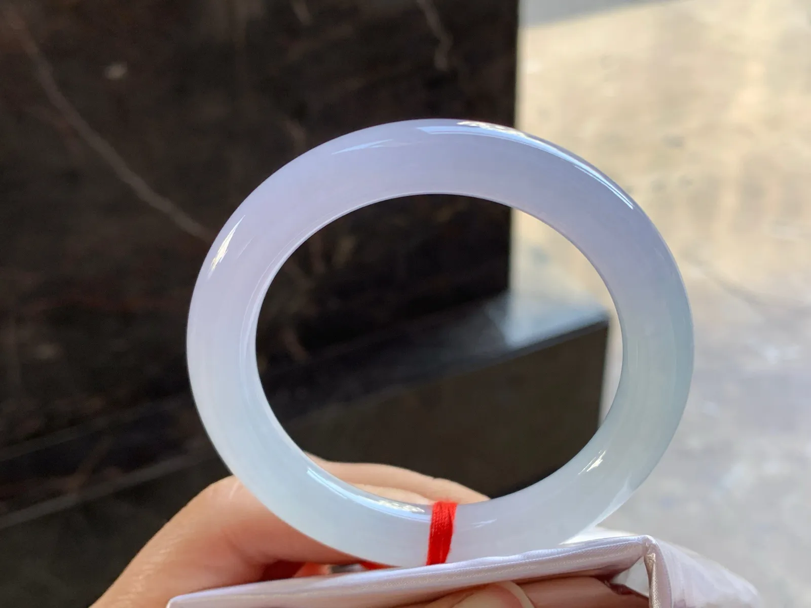 54-10.5

冰紫圆条手镯^_^清透