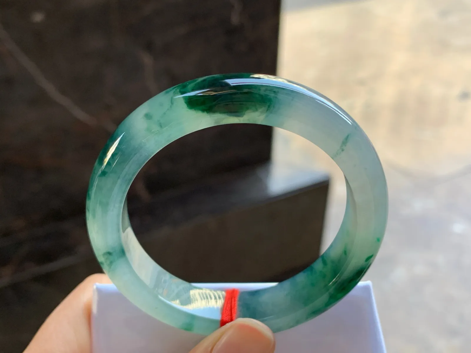 52-12.7-8.5

冰种飘花手镯^_^飘花浓郁