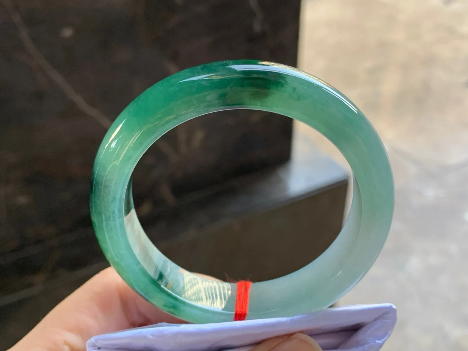 54-12.8-8.7

绿花手镯^_^鲜艳 亮眼