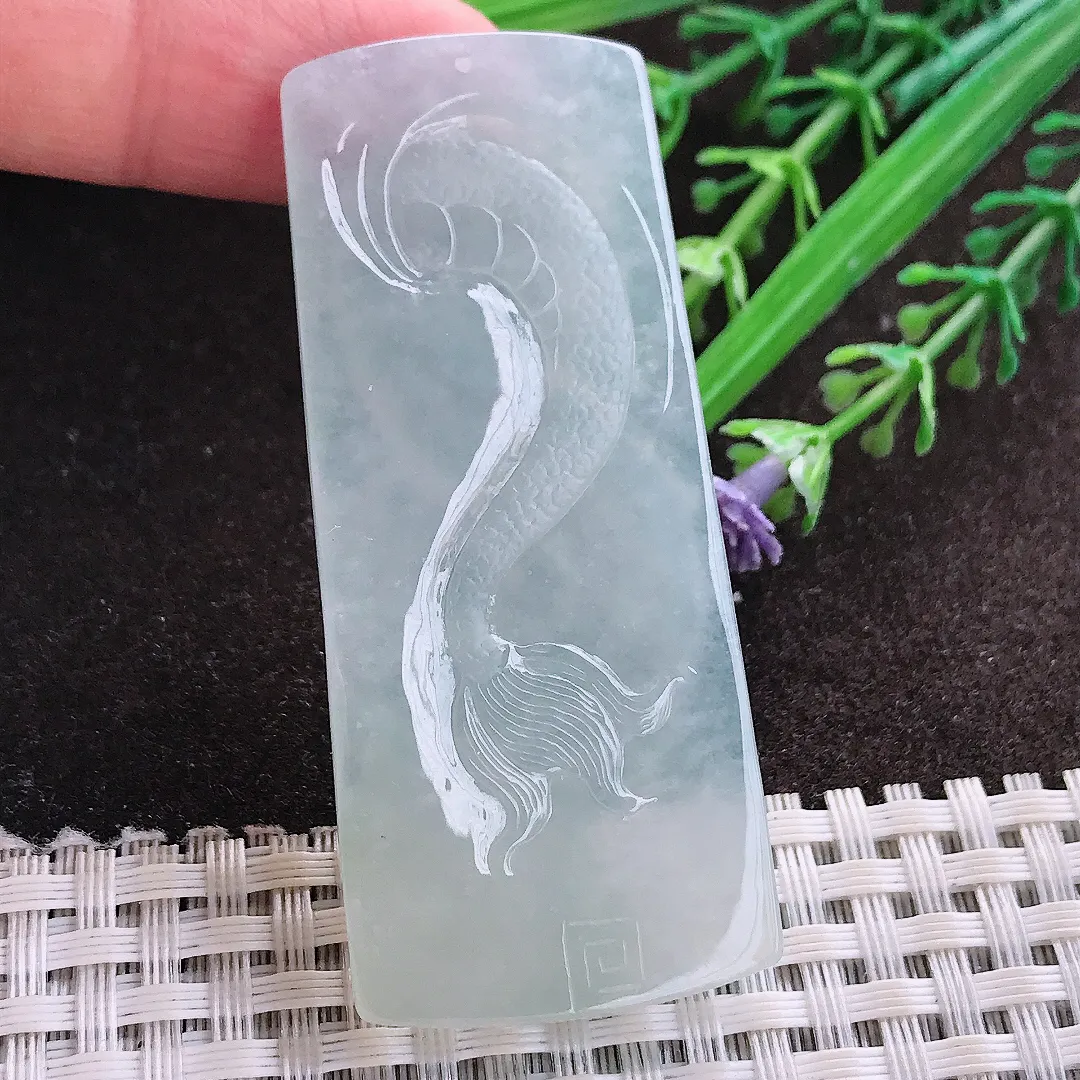 实拍A货翡翠61.7/26.9/5.7老坑冰纯起胶龙牌吊坠翡翠玉牌挂件