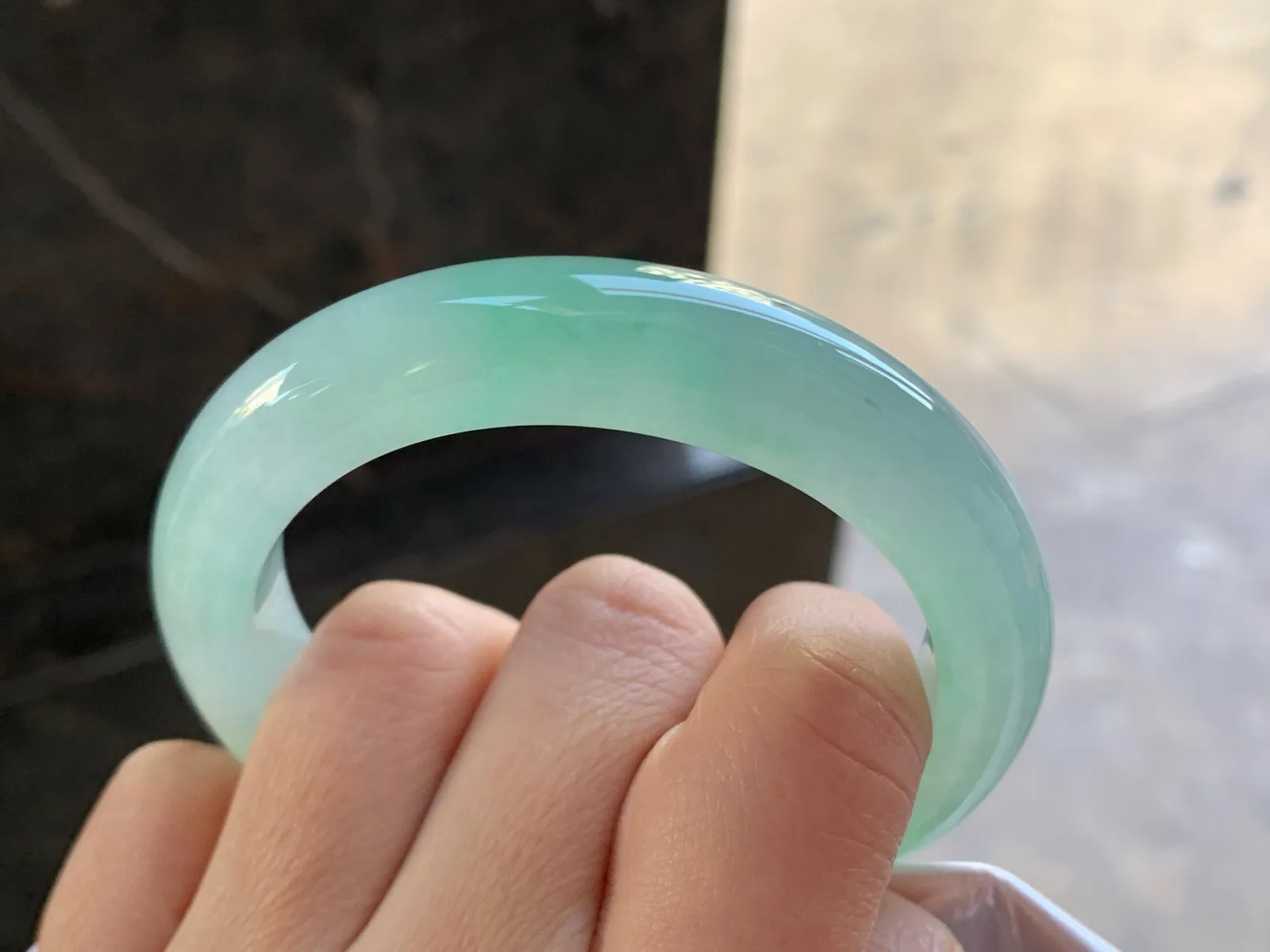 55.5-12-10

晴绿手镯^_^清新