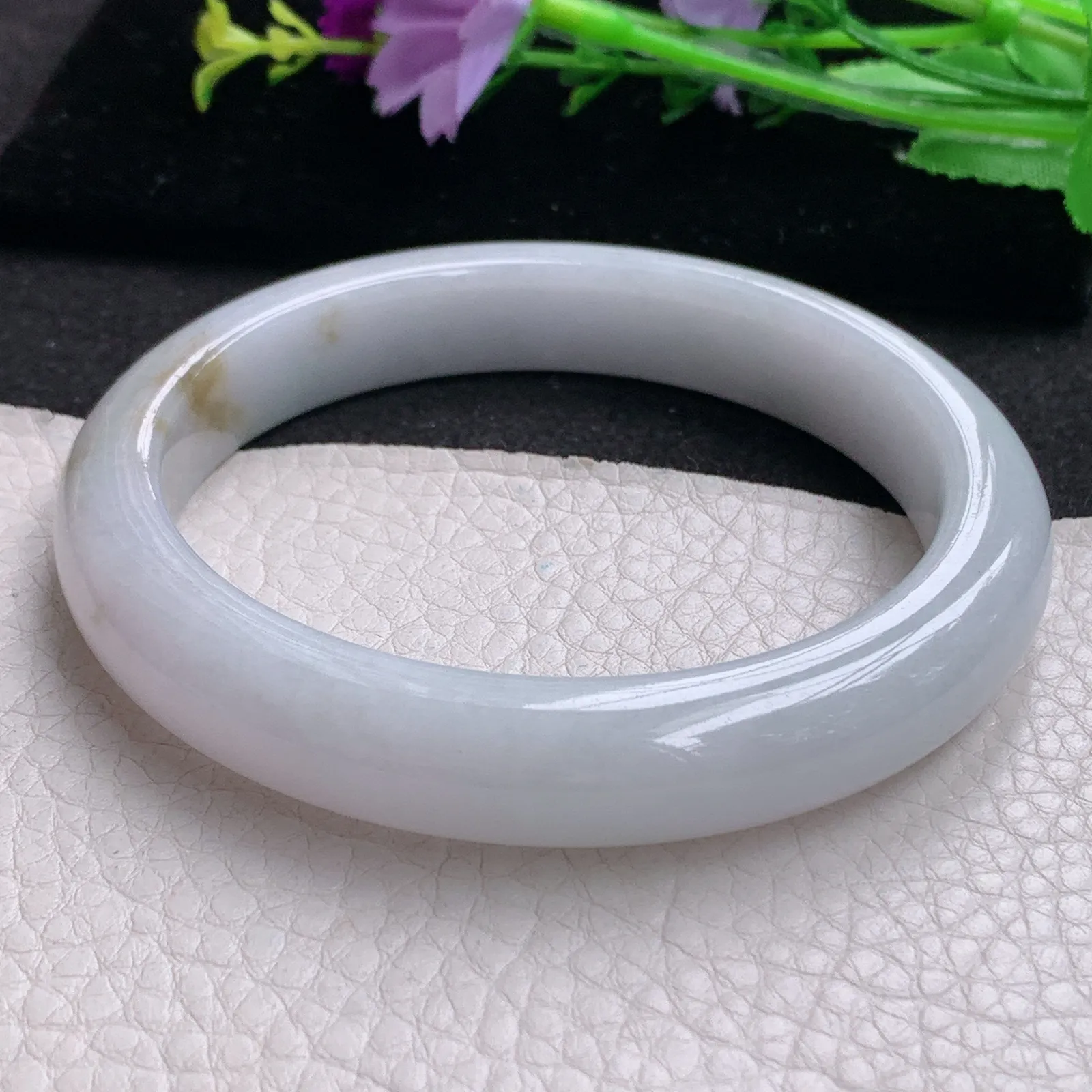 ll大圈口63.8*12.2*9.4 缅甸翡翠a货玉手镯淡雅飘花宽边玉手环