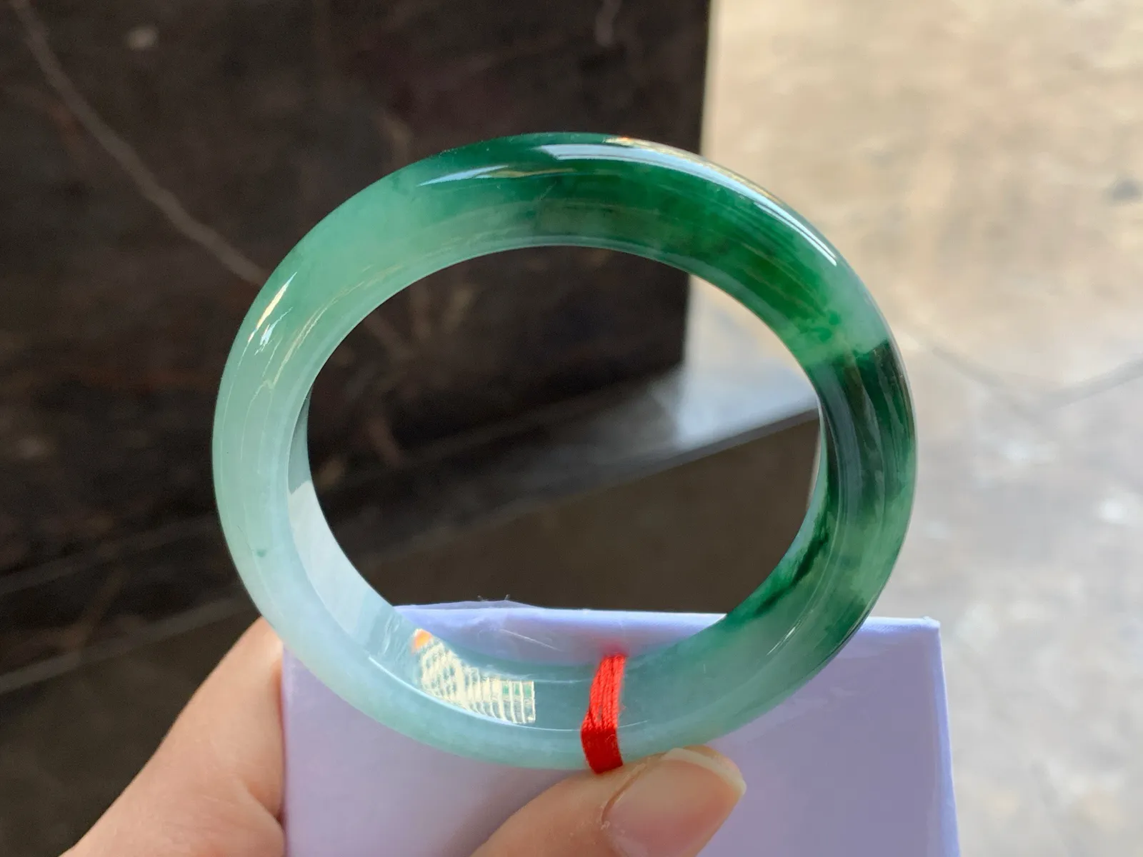 54-12.8-8.7

绿花手镯^_^鲜艳 亮眼