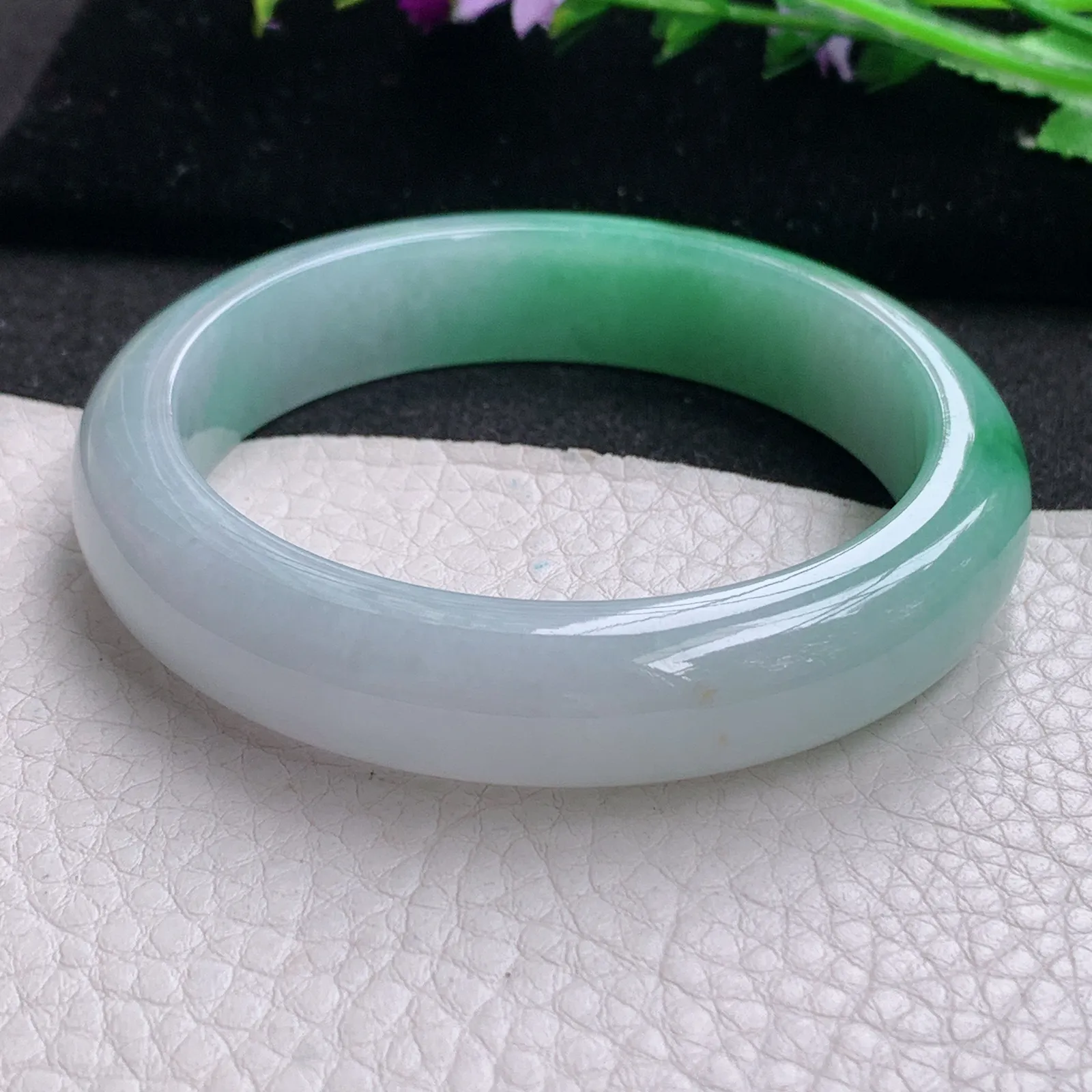 ll实拍56*13*8.3缅甸翡翠手镯飘绿正圈平安镯宽版镯子绿色手镯
