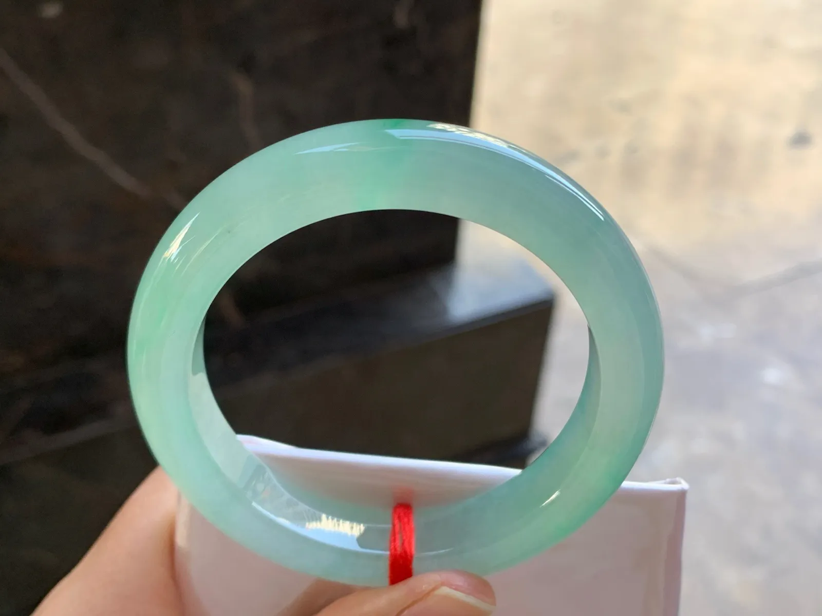 55.5-12-10

晴绿手镯^_^清新