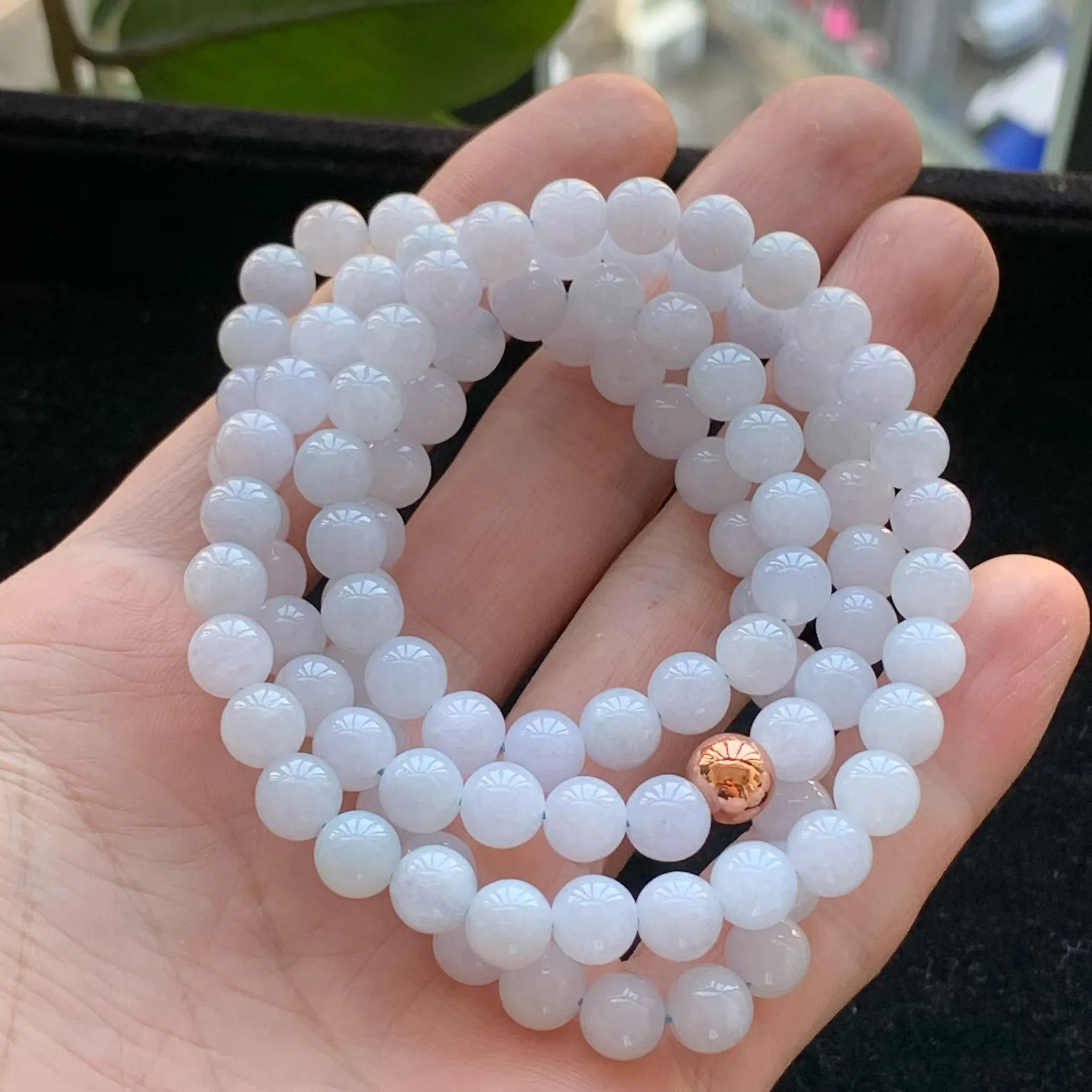 A货天然翡翠冰糯种紫罗兰项链108颗重量67.06
2月1日